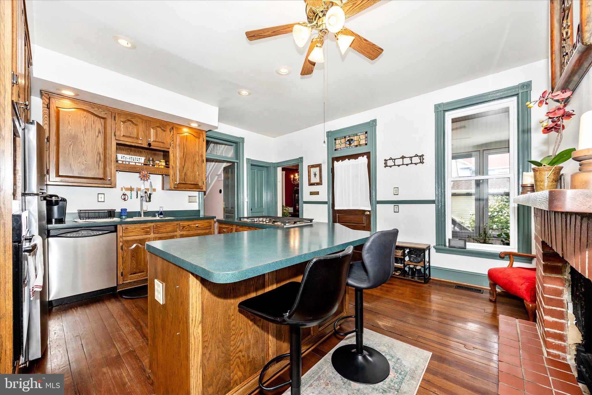 MIDDLETOWN - Residential