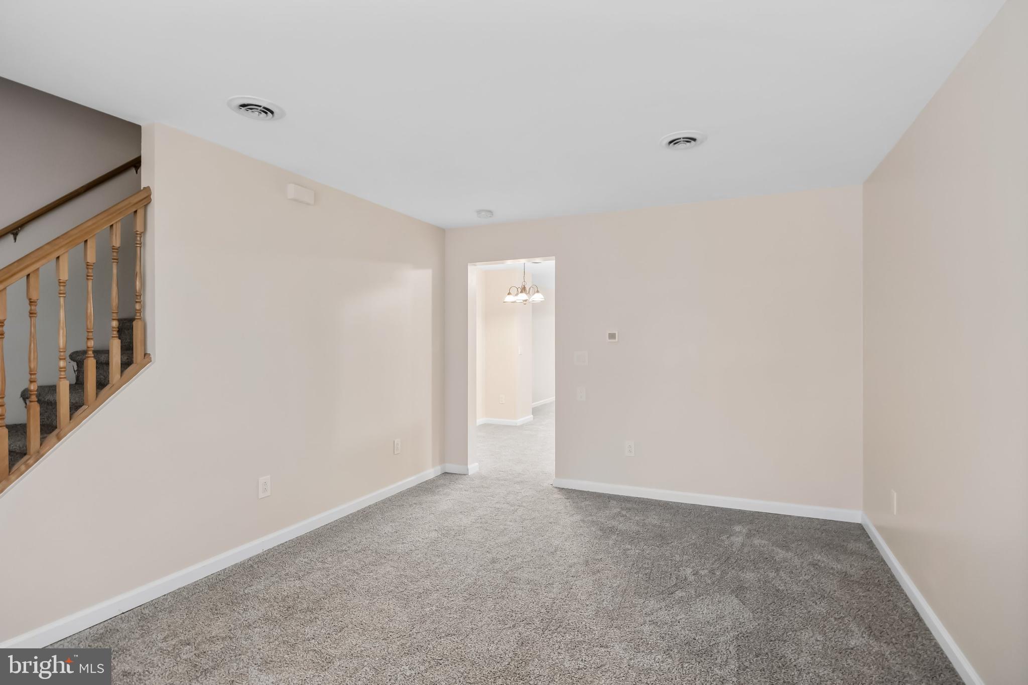 PORT RICHMOND - Residential Lease