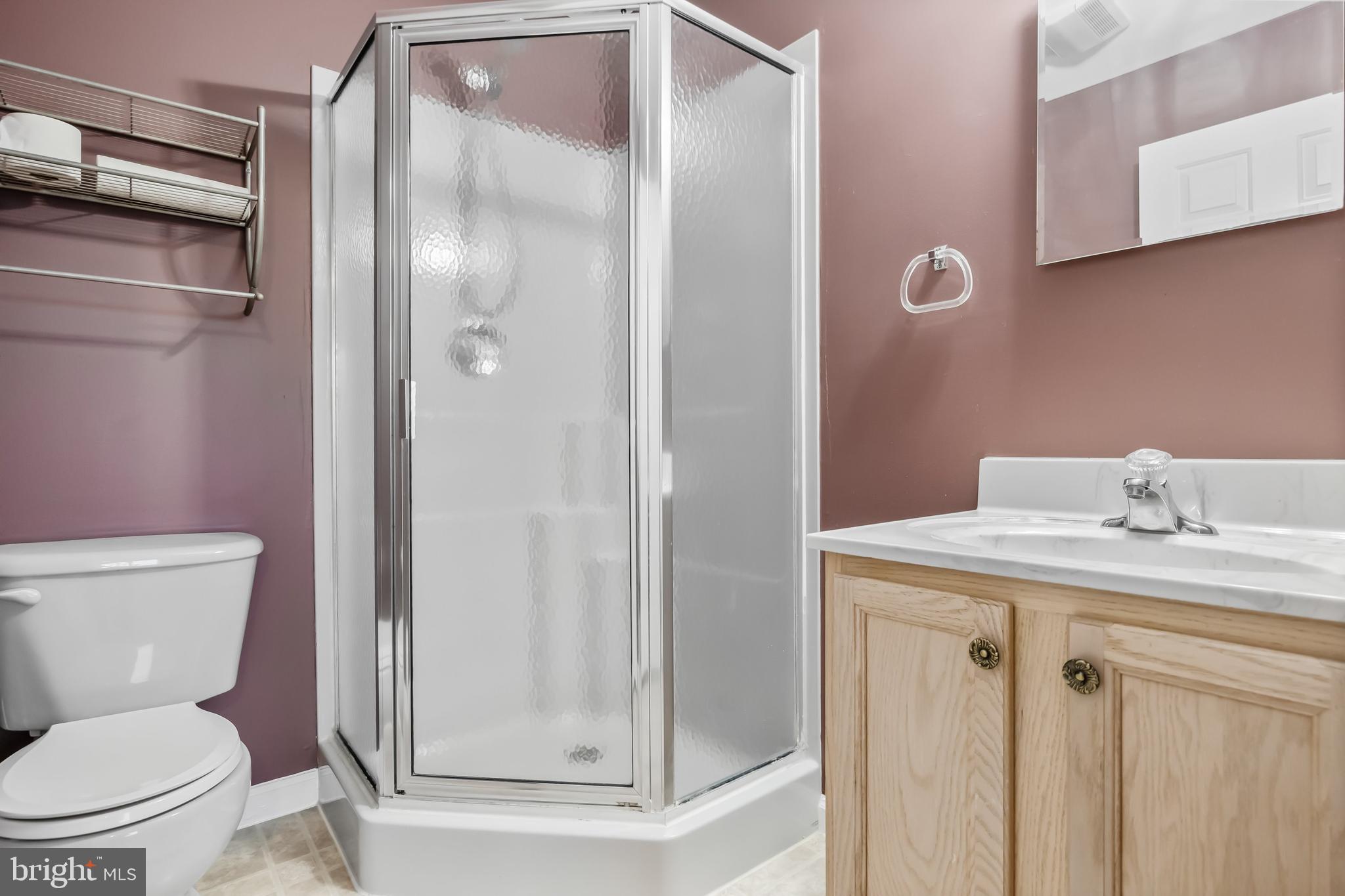 PORT RICHMOND - Residential Lease