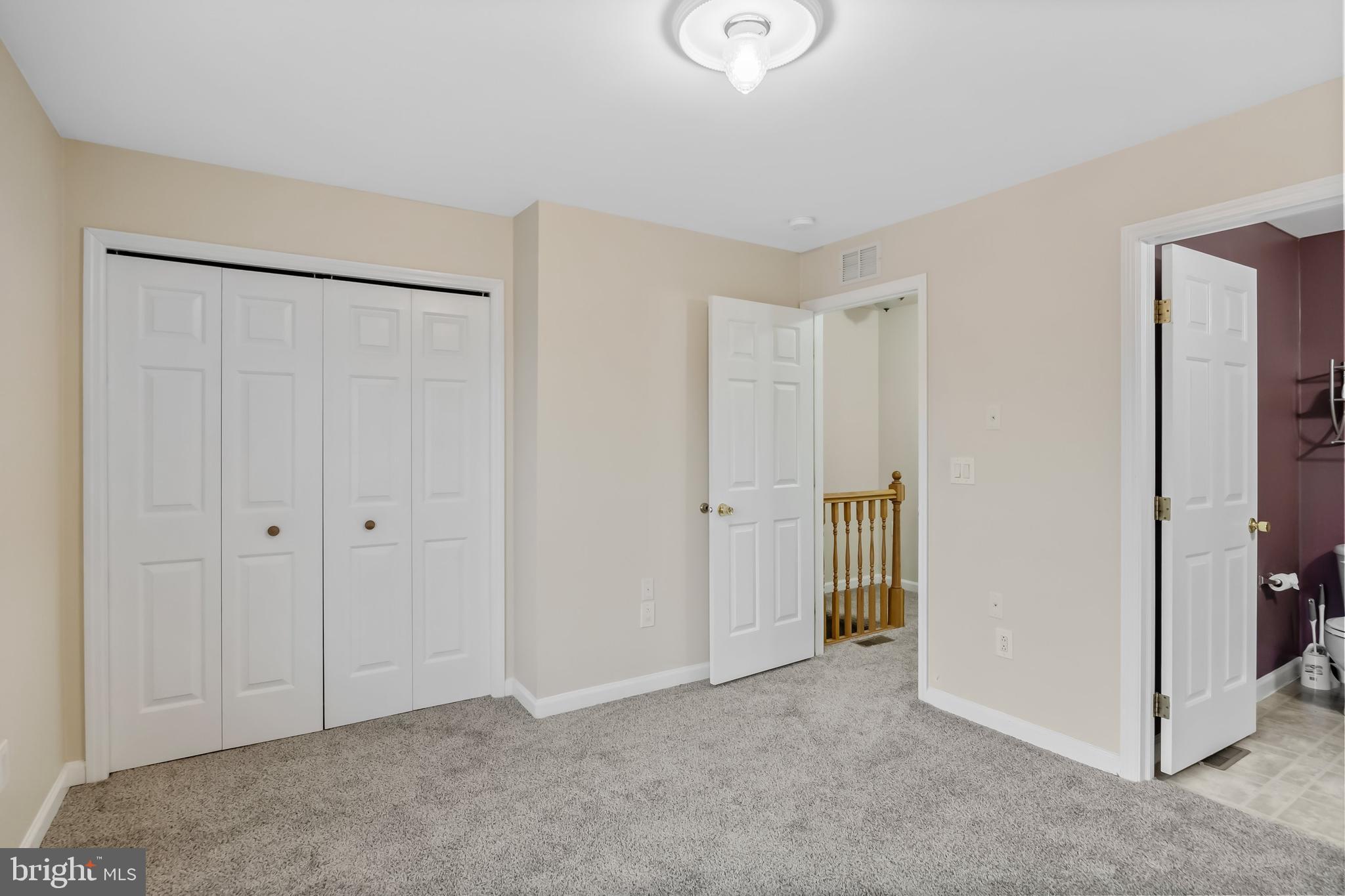 PORT RICHMOND - Residential Lease