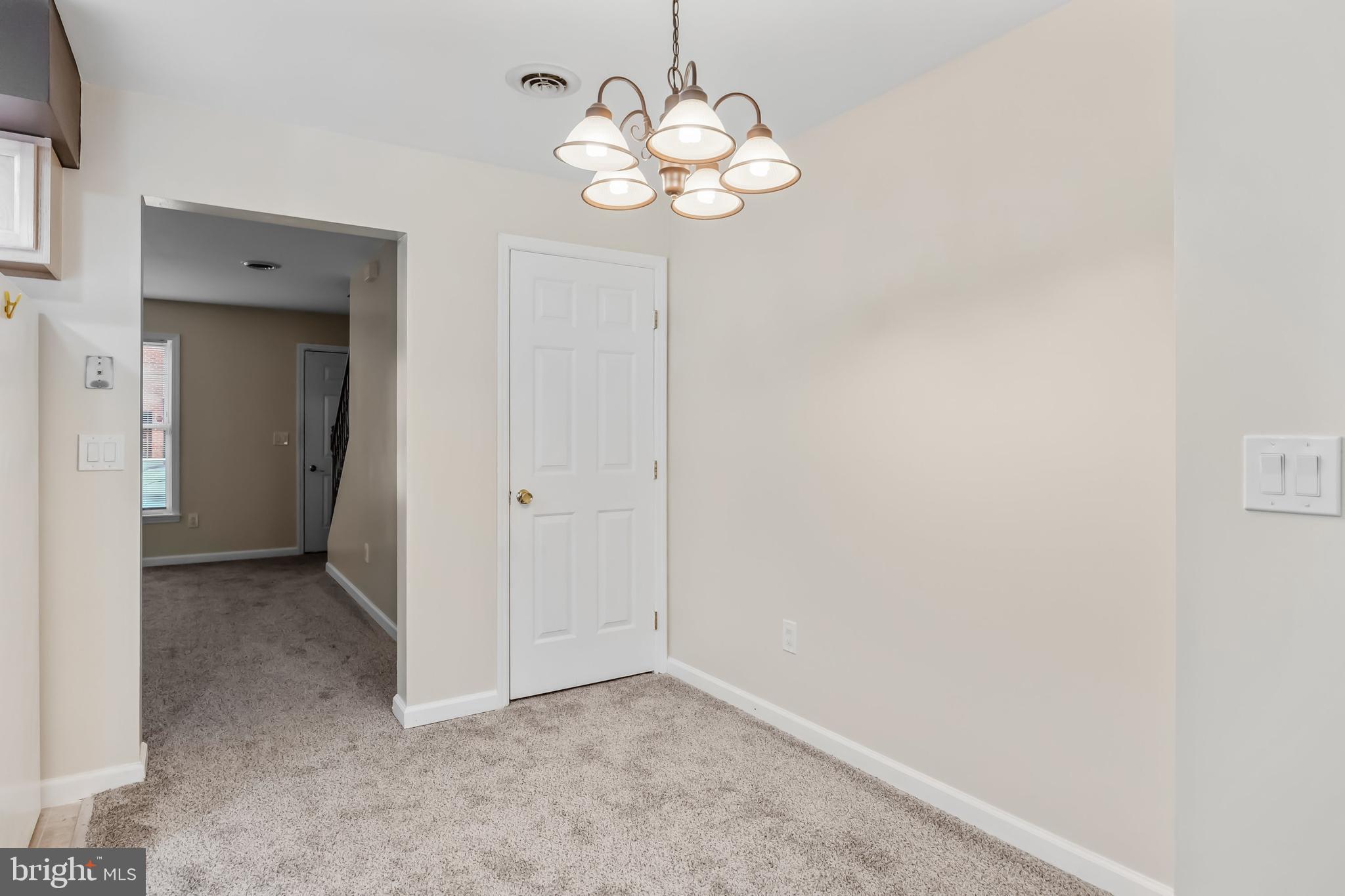 PORT RICHMOND - Residential Lease