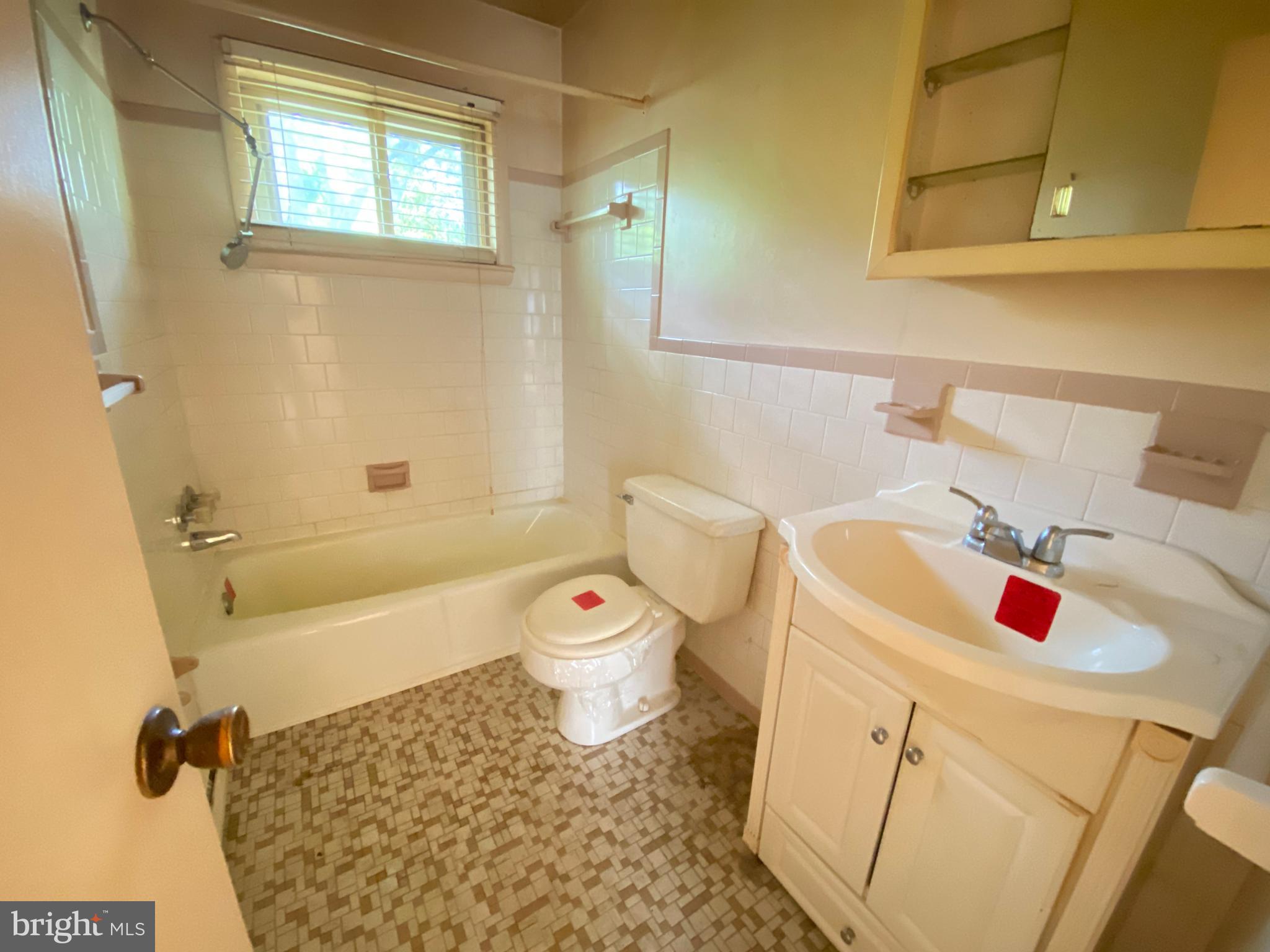 GERARD PLAZA - Residential