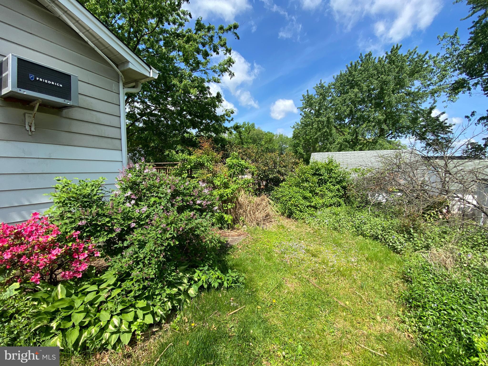 GERARD PLAZA - Residential