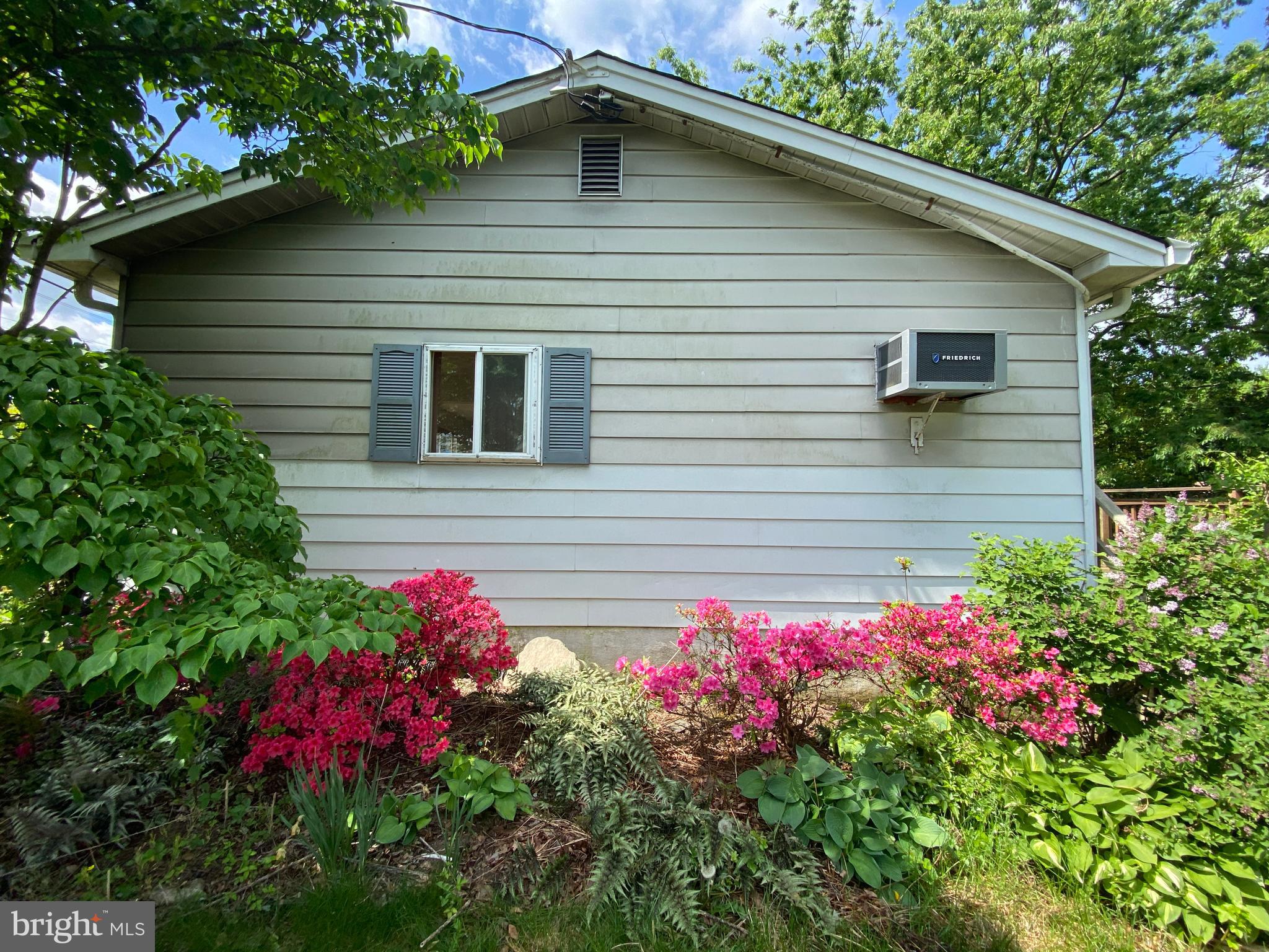 GERARD PLAZA - Residential