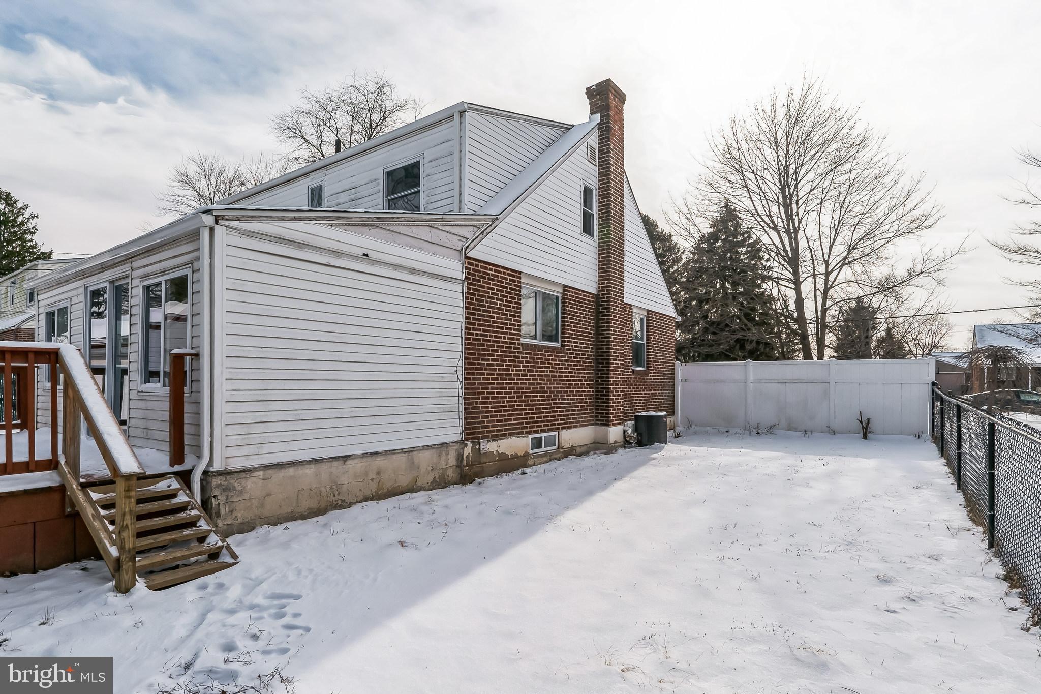 MORELAND MANOR - Residential