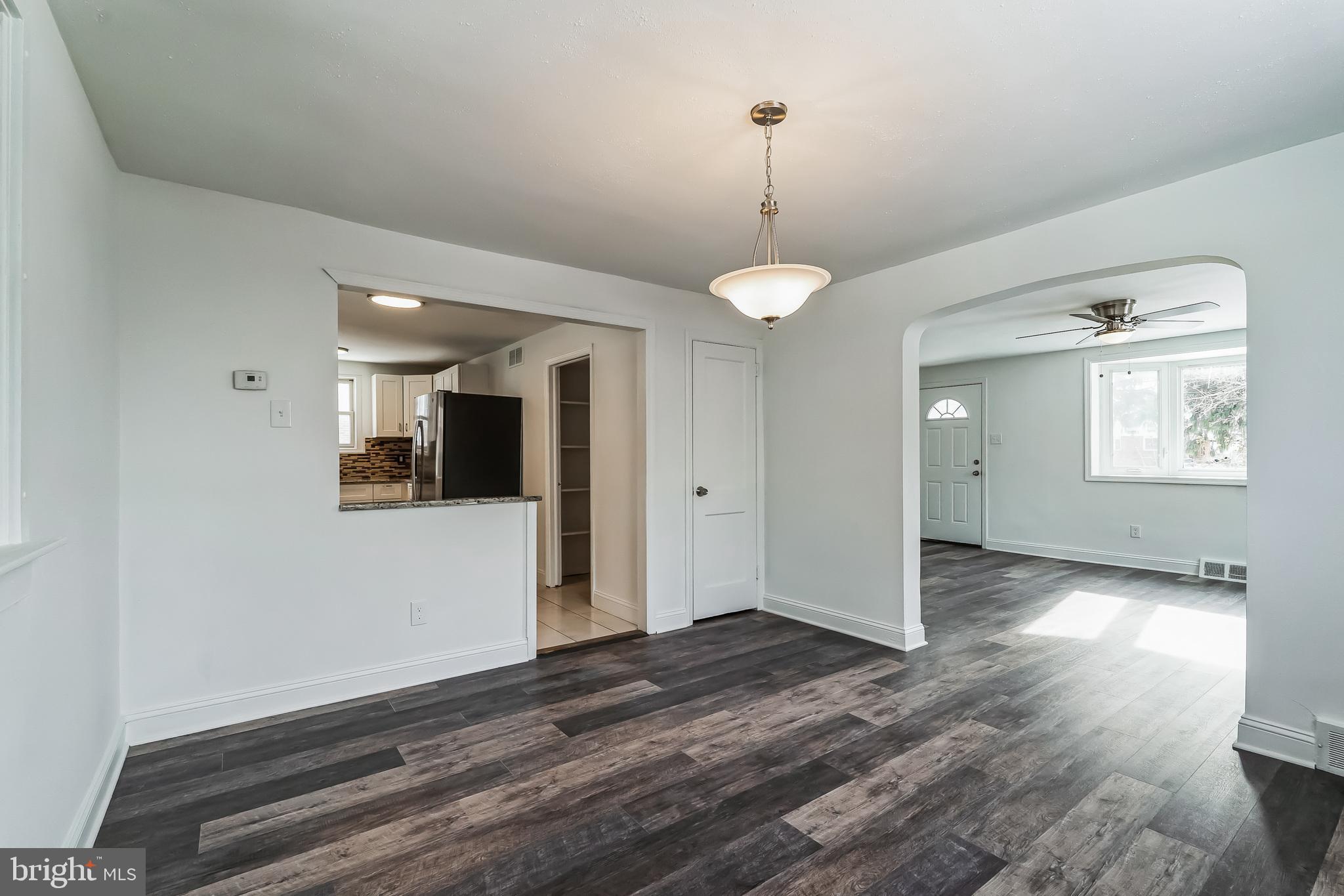 MORELAND MANOR - Residential