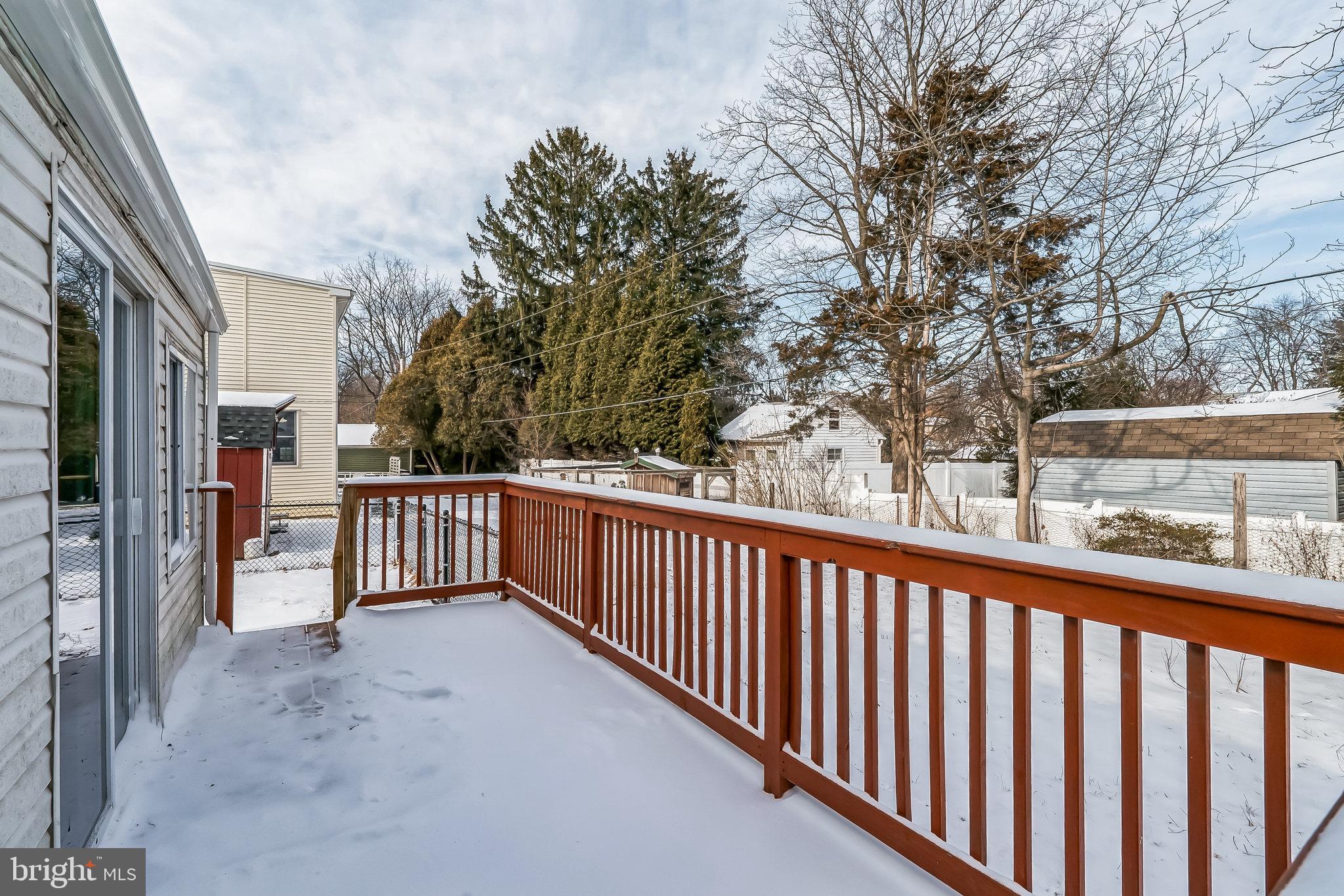 MORELAND MANOR - Residential