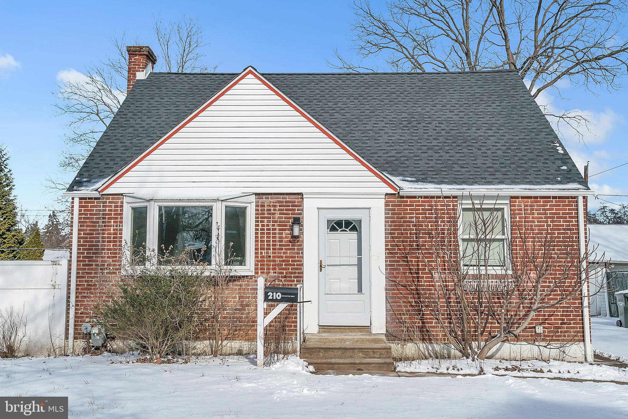 MORELAND MANOR - Residential