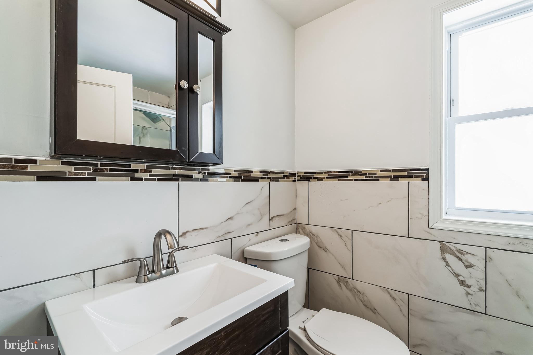 MORELAND MANOR - Residential