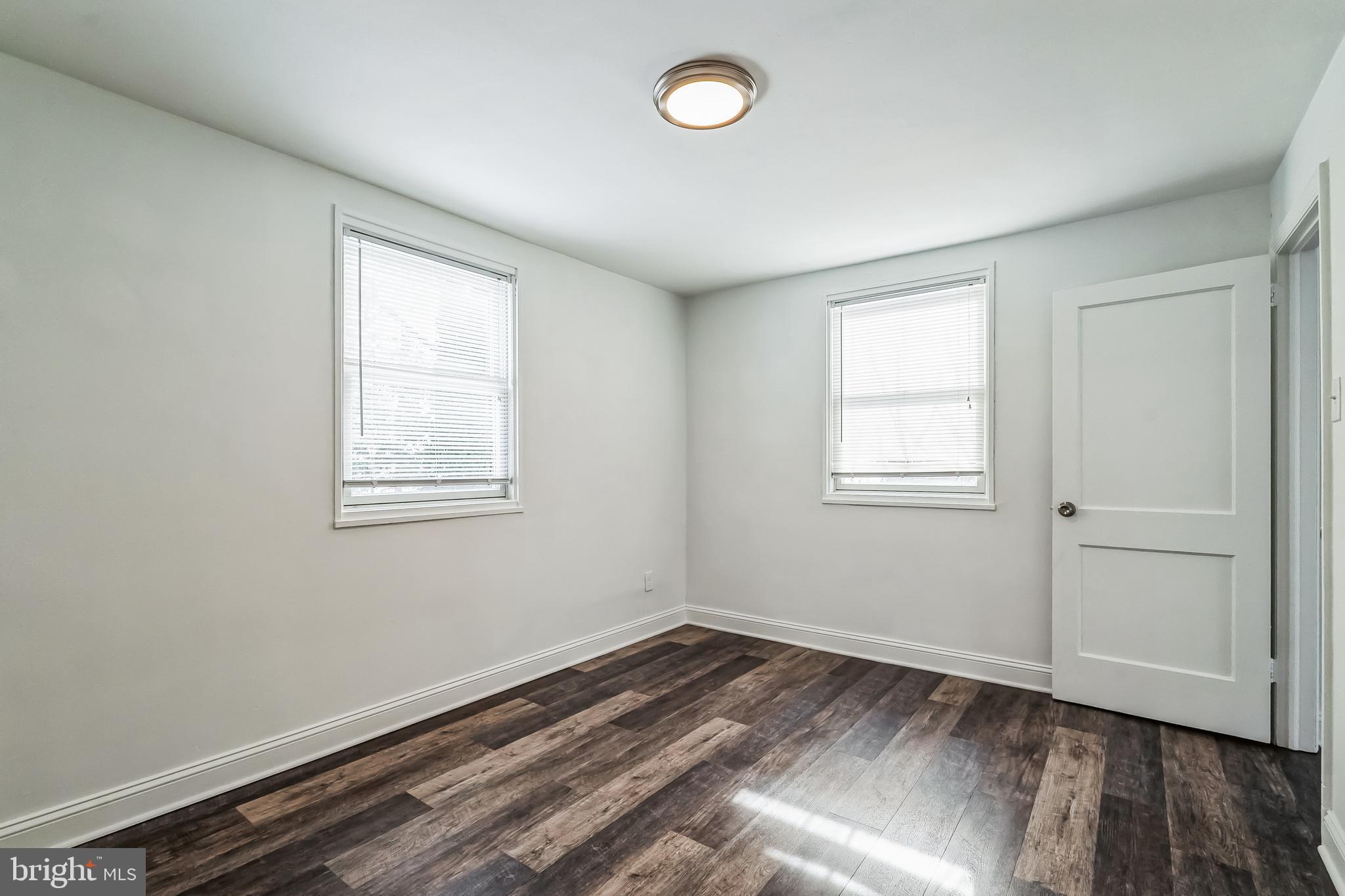 MORELAND MANOR - Residential