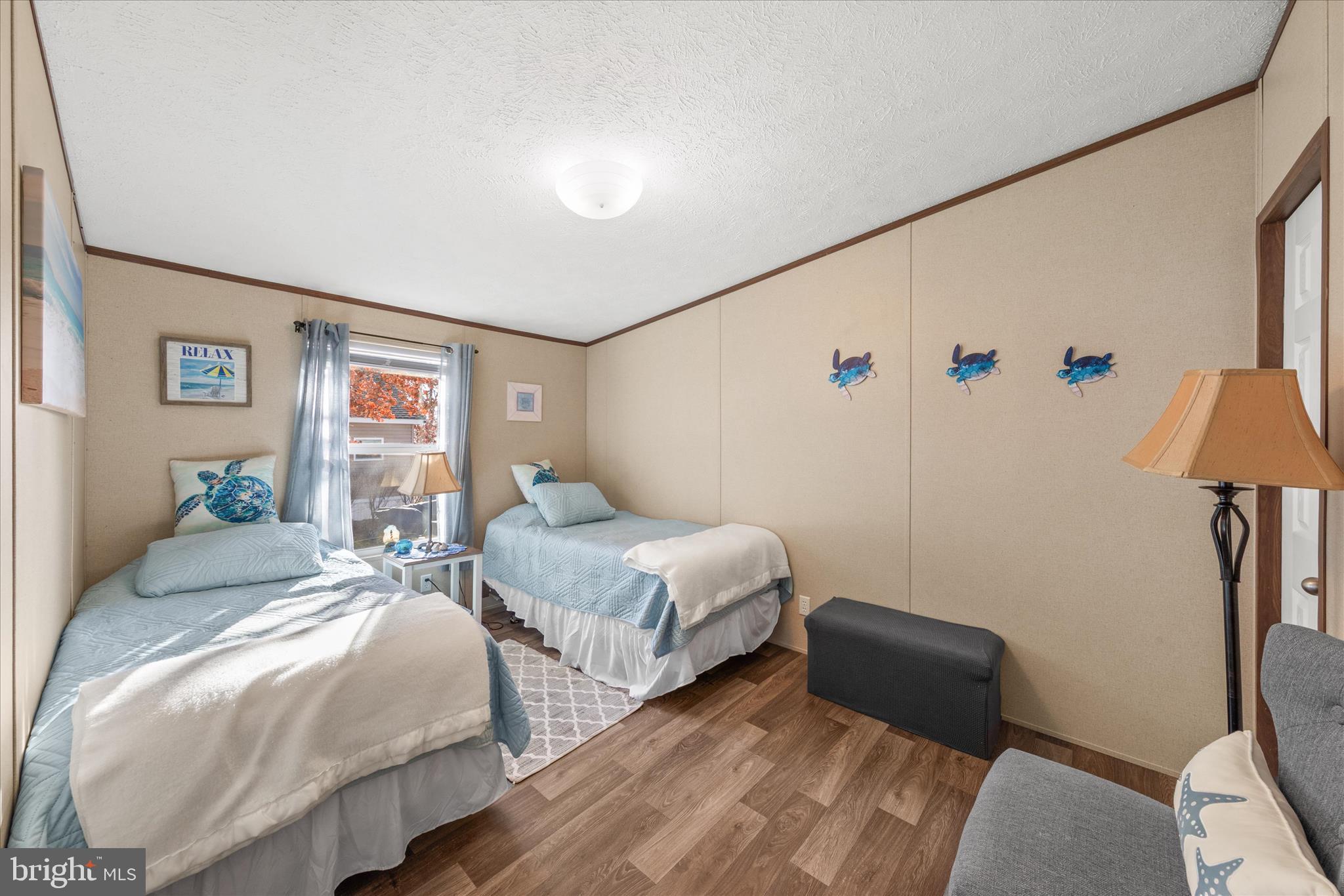 WHITE HOUSE BEACH - Residential