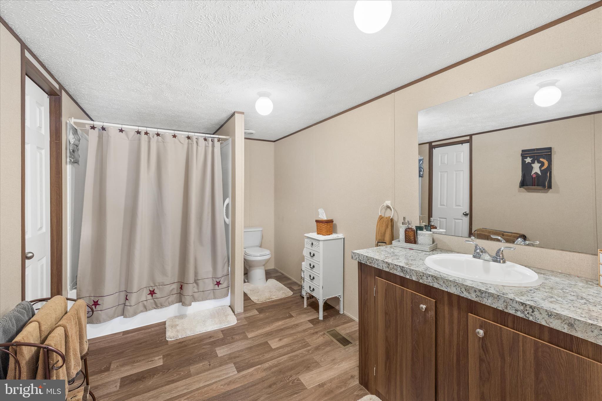 WHITE HOUSE BEACH - Residential