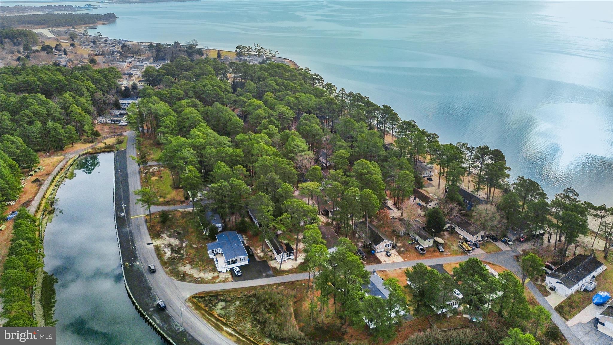 WHITE HOUSE BEACH - Residential