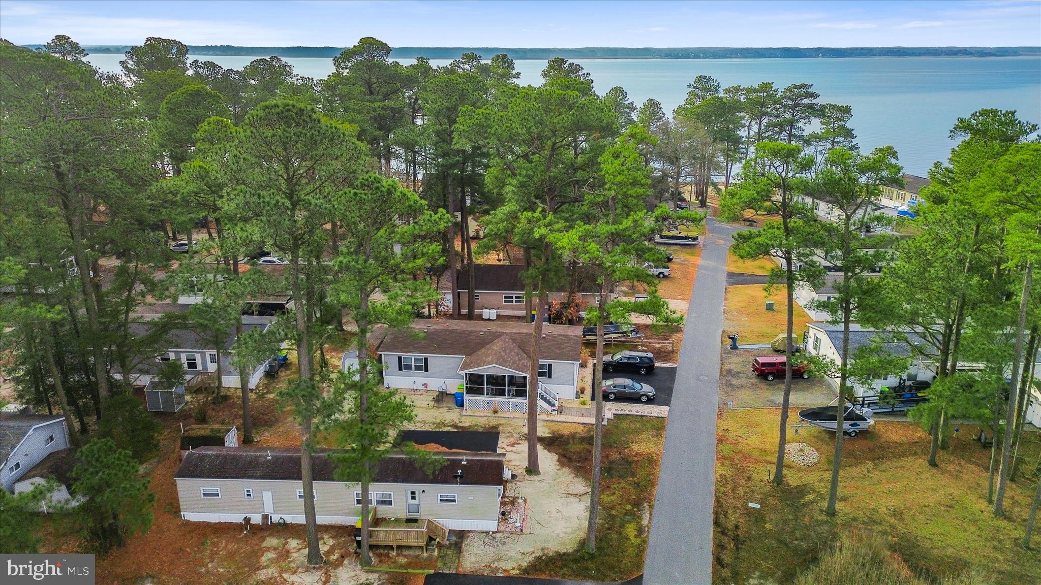 WHITE HOUSE BEACH - Residential
