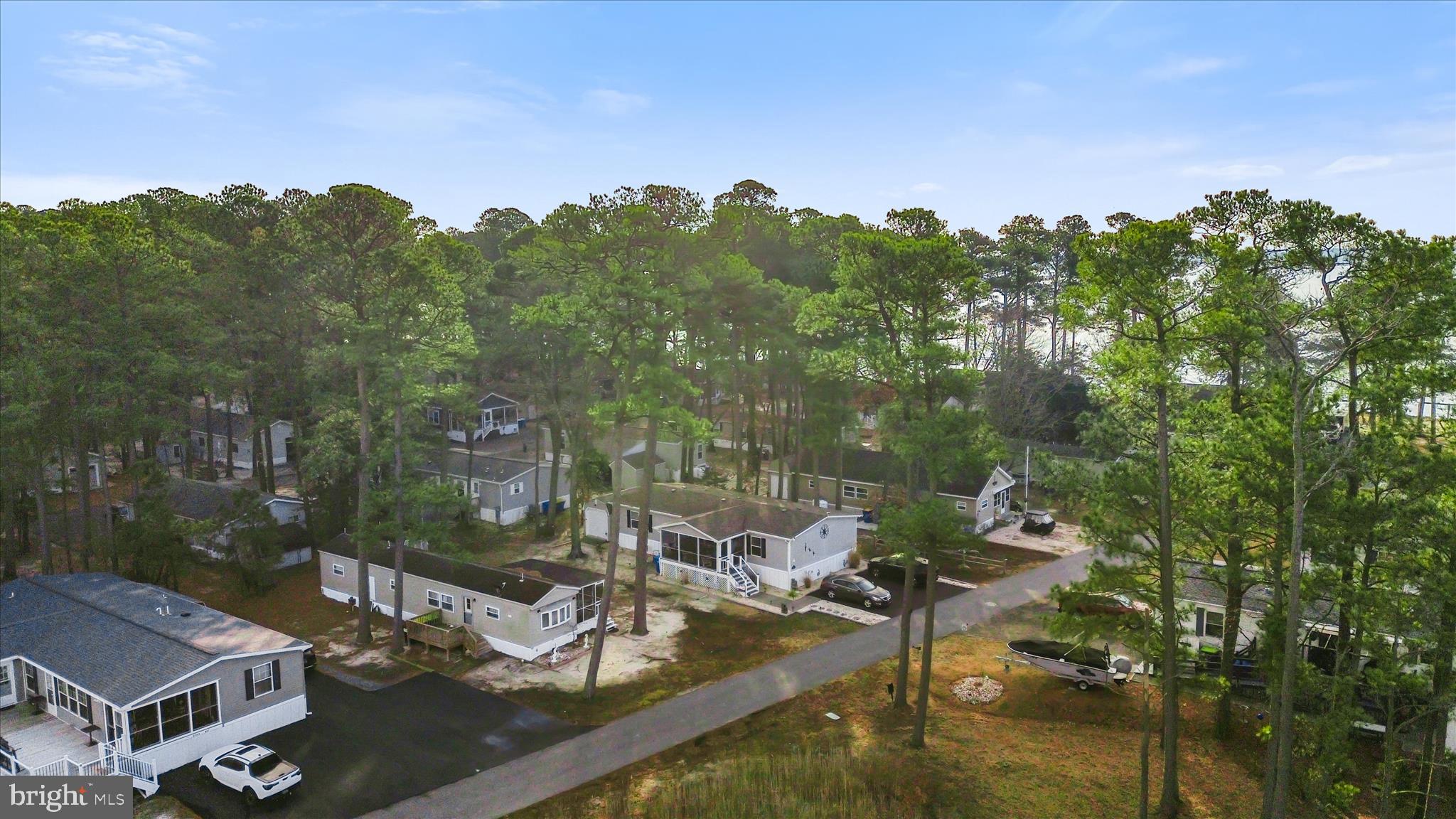 WHITE HOUSE BEACH - Residential