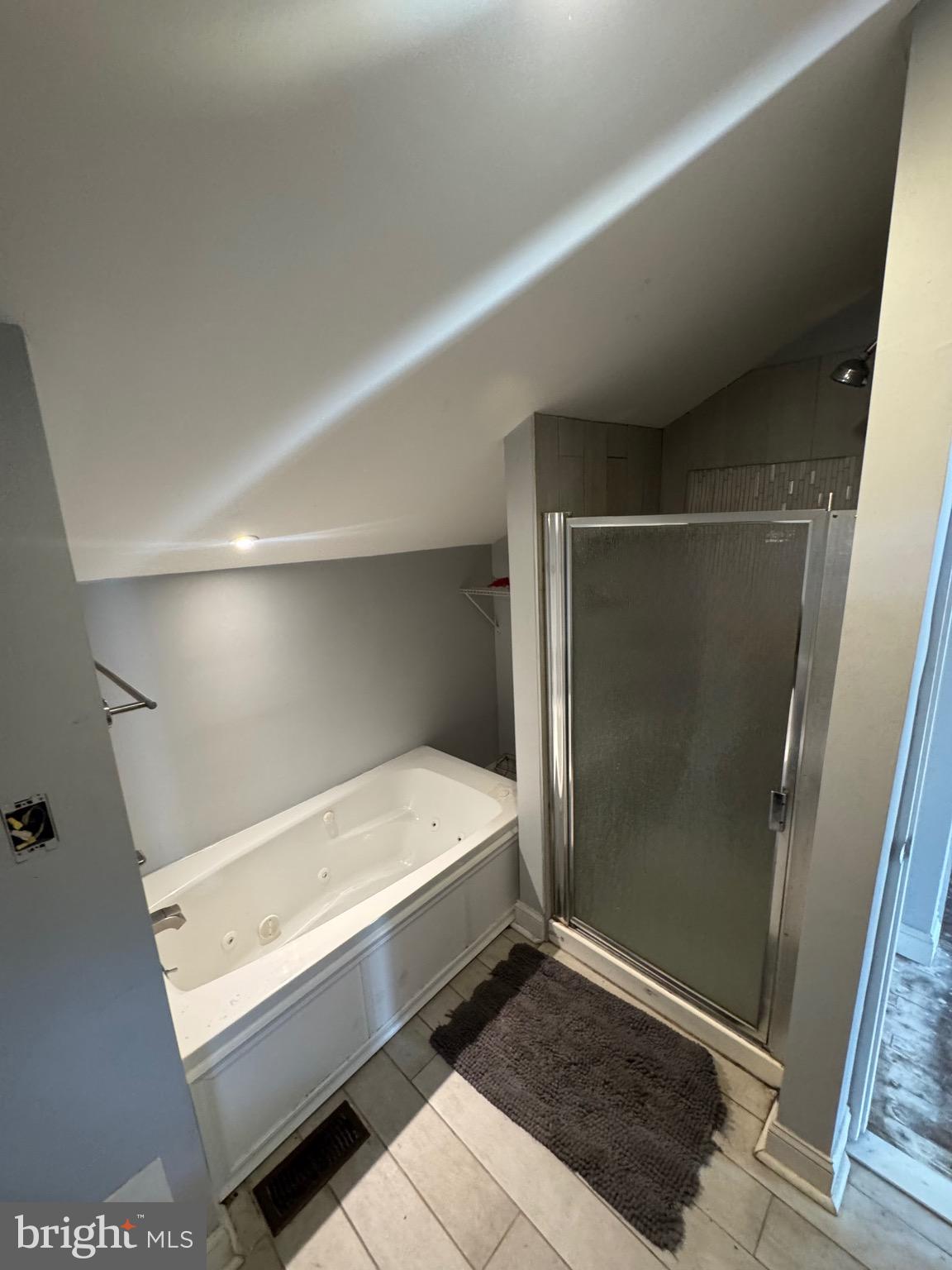 GARDENVILLE - Residential