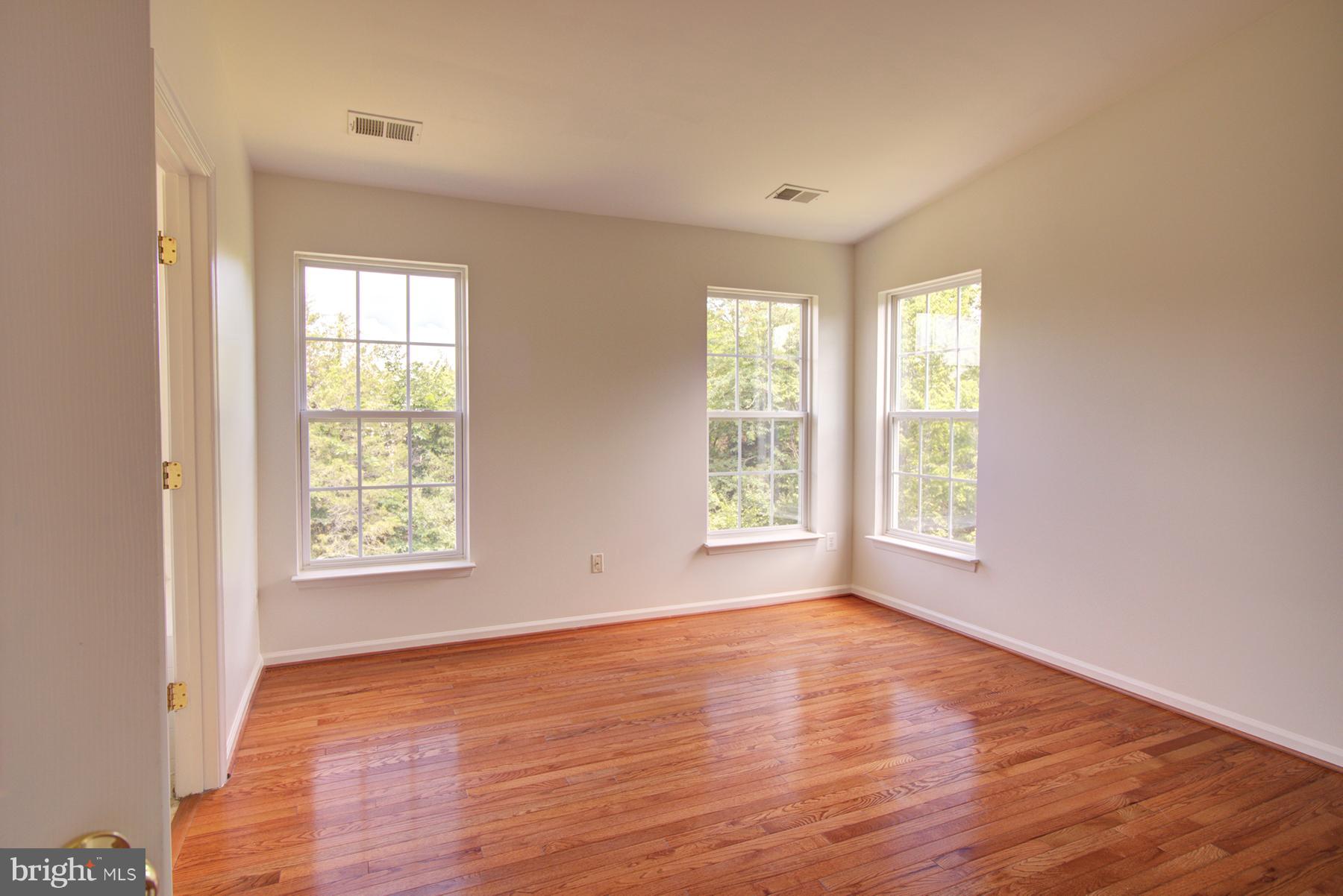 HUPPS RIDGE - Residential