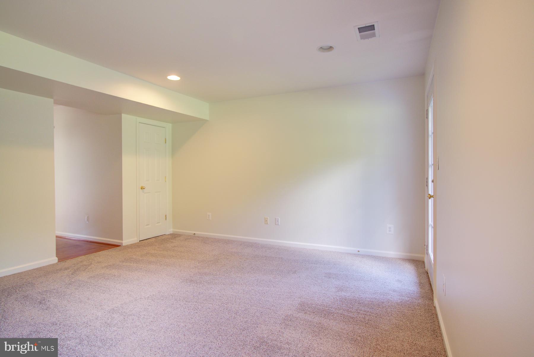 HUPPS RIDGE - Residential