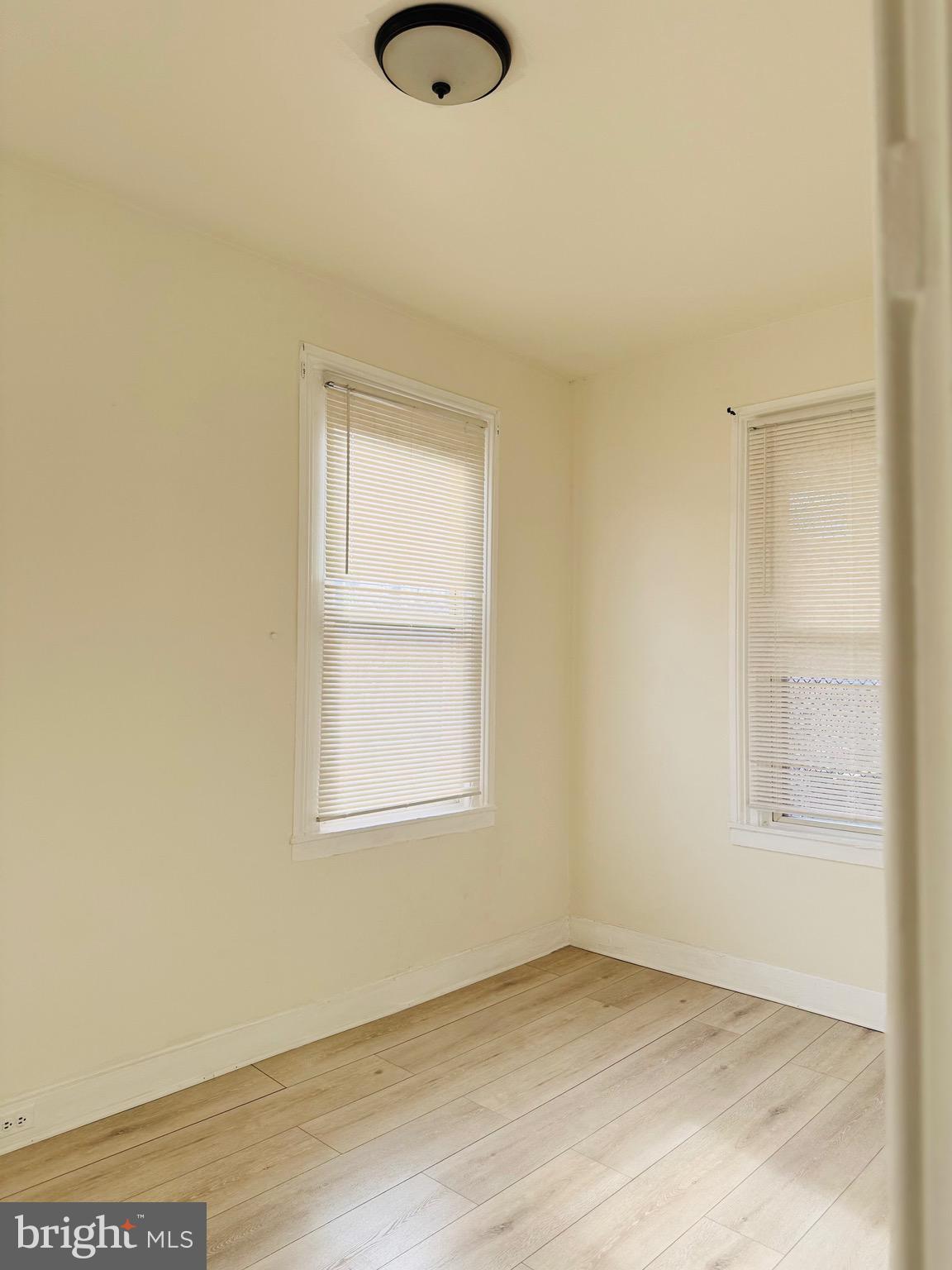 OLD GOUCHER - Residential Lease