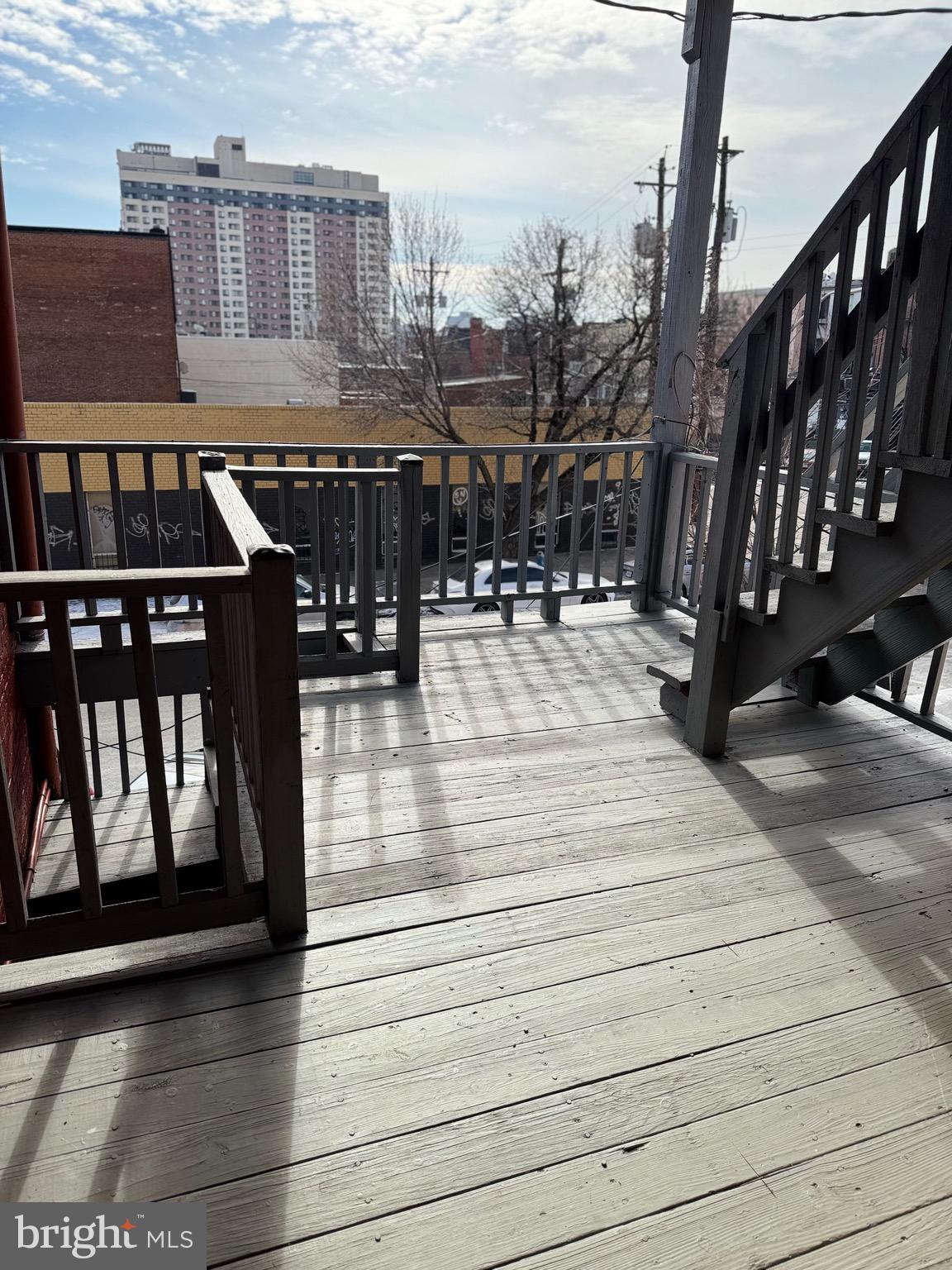 OLD GOUCHER - Residential Lease