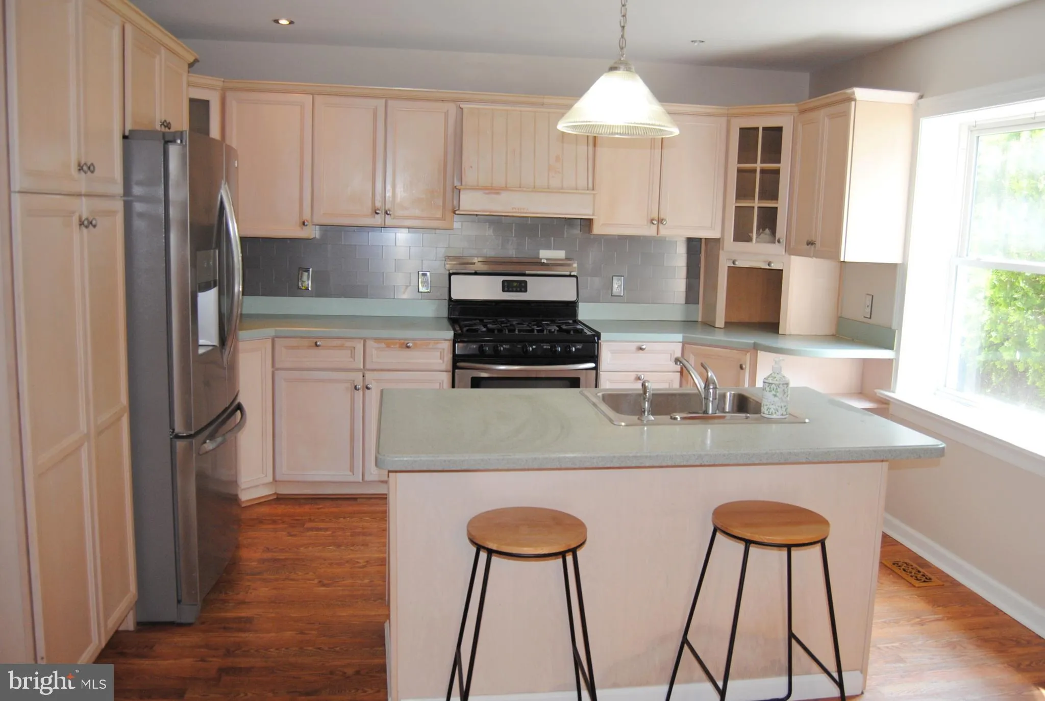 Langhorne, Pennsylvania 19053, United States, 4 Bedrooms Bedrooms, ,3 BathroomsBathrooms,Residential,Active,151665