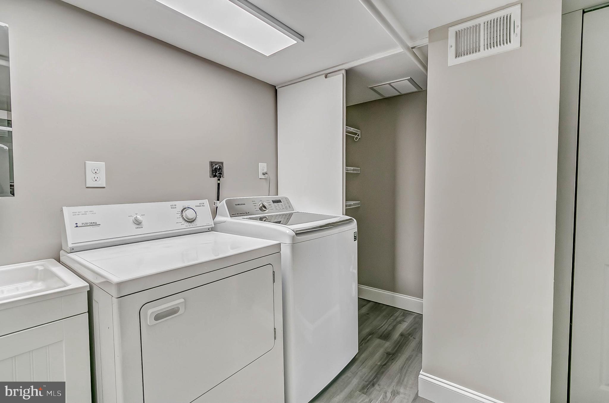 SPRINGFIELD - Residential