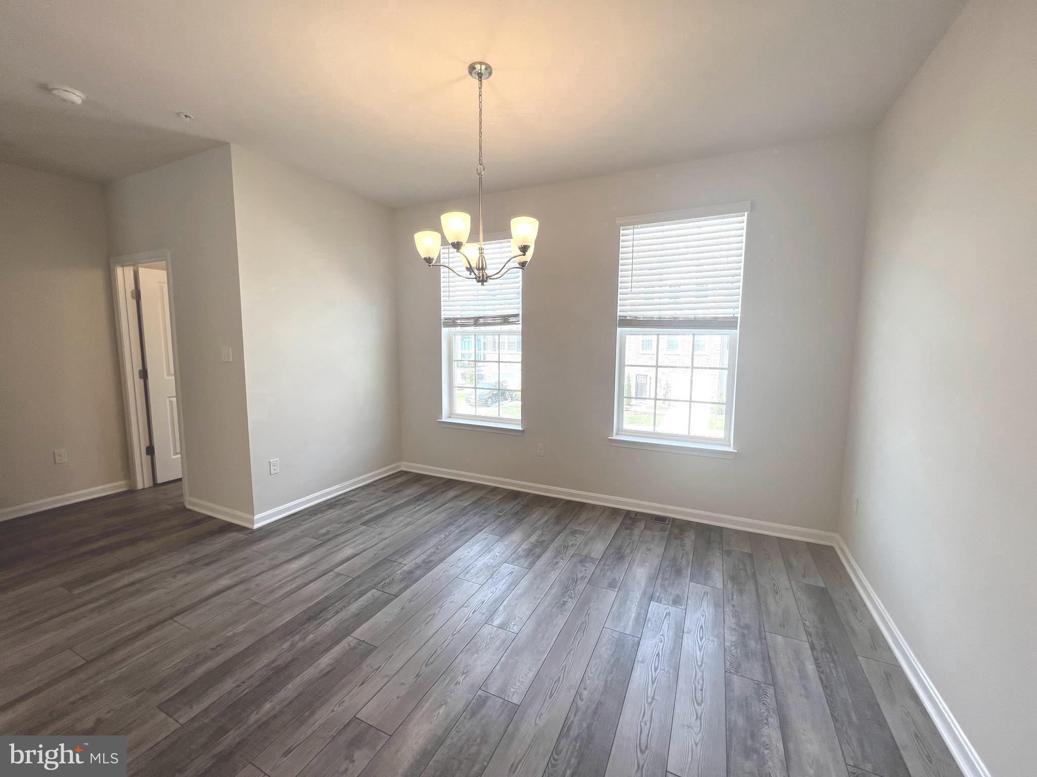 SEVEN OAKS - Residential Lease