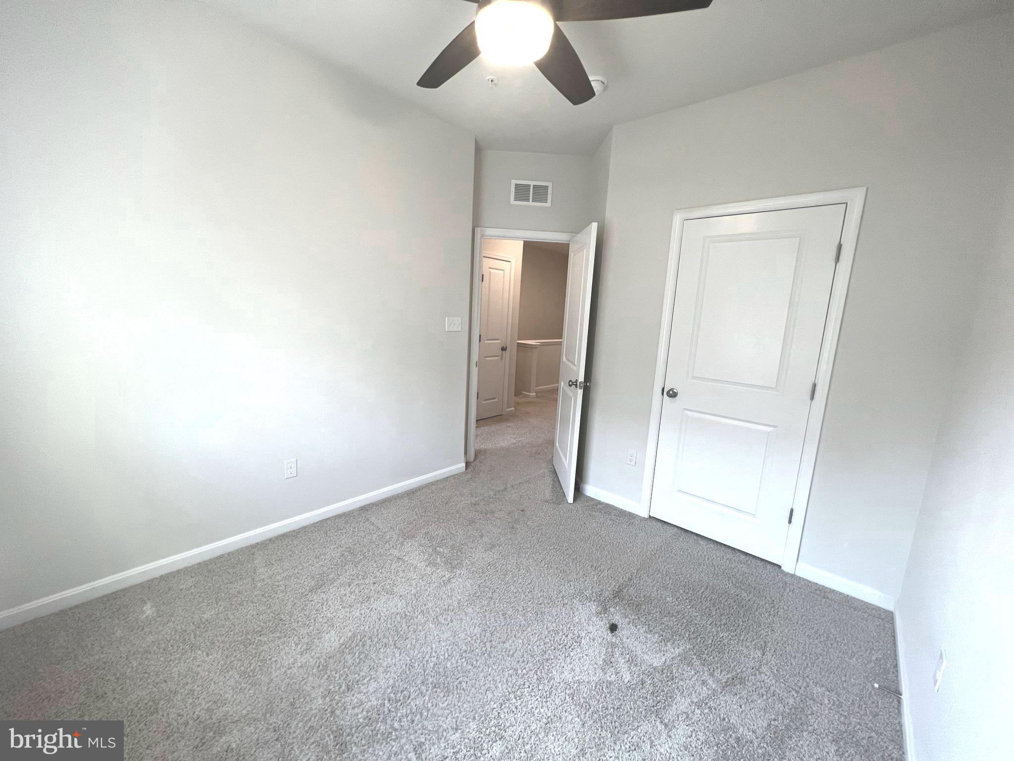 SEVEN OAKS - Residential Lease