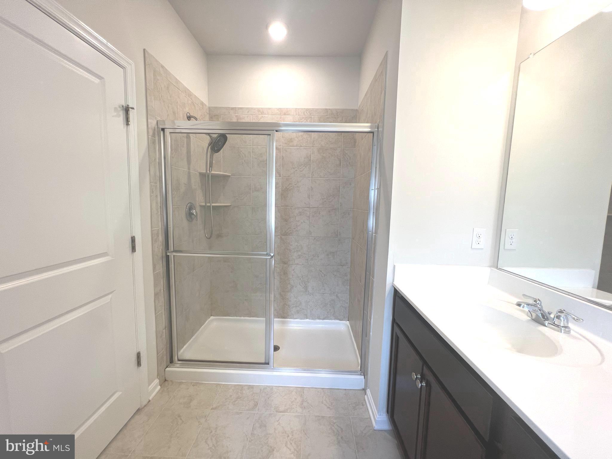 SEVEN OAKS - Residential Lease