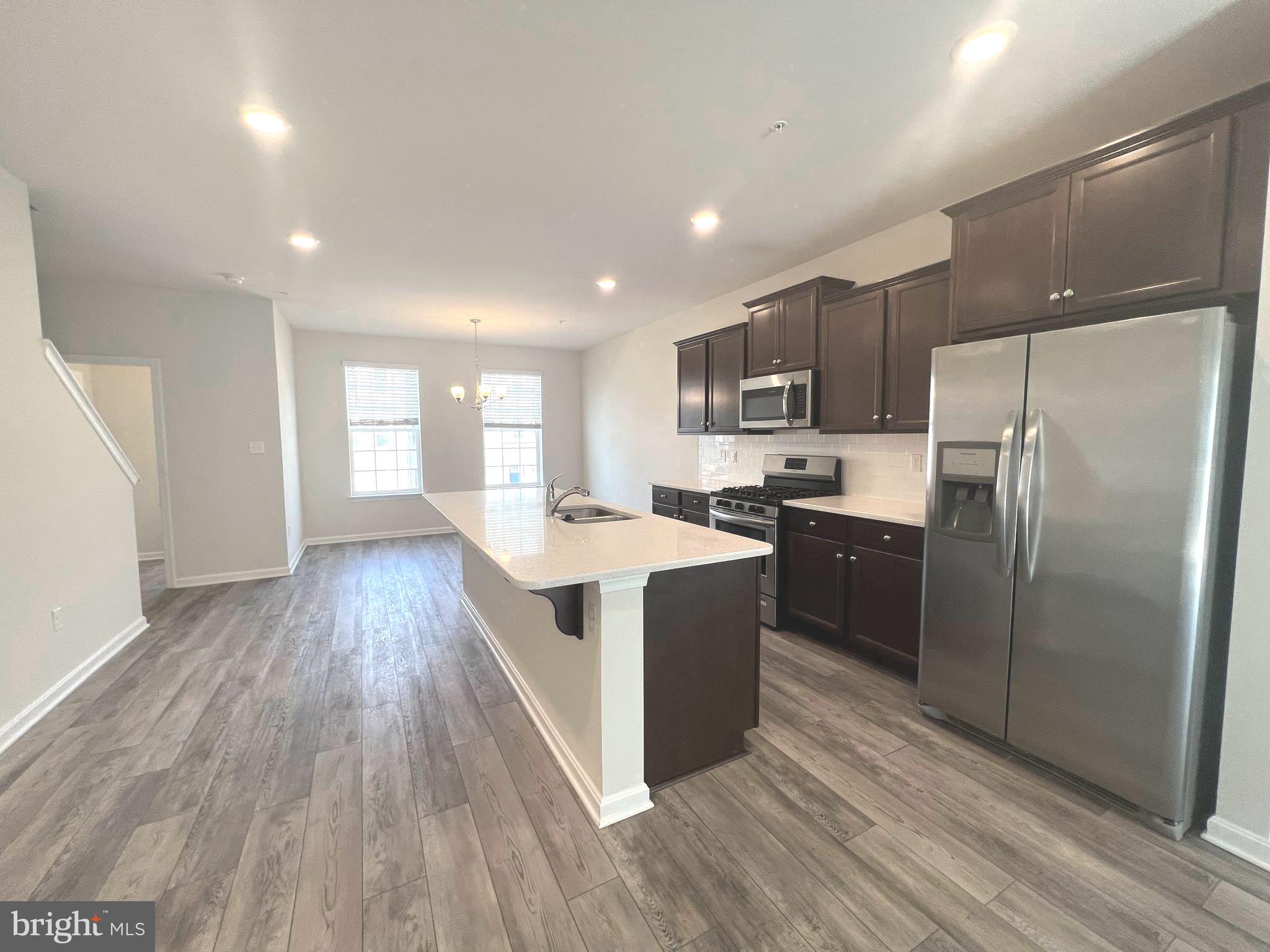 SEVEN OAKS - Residential Lease