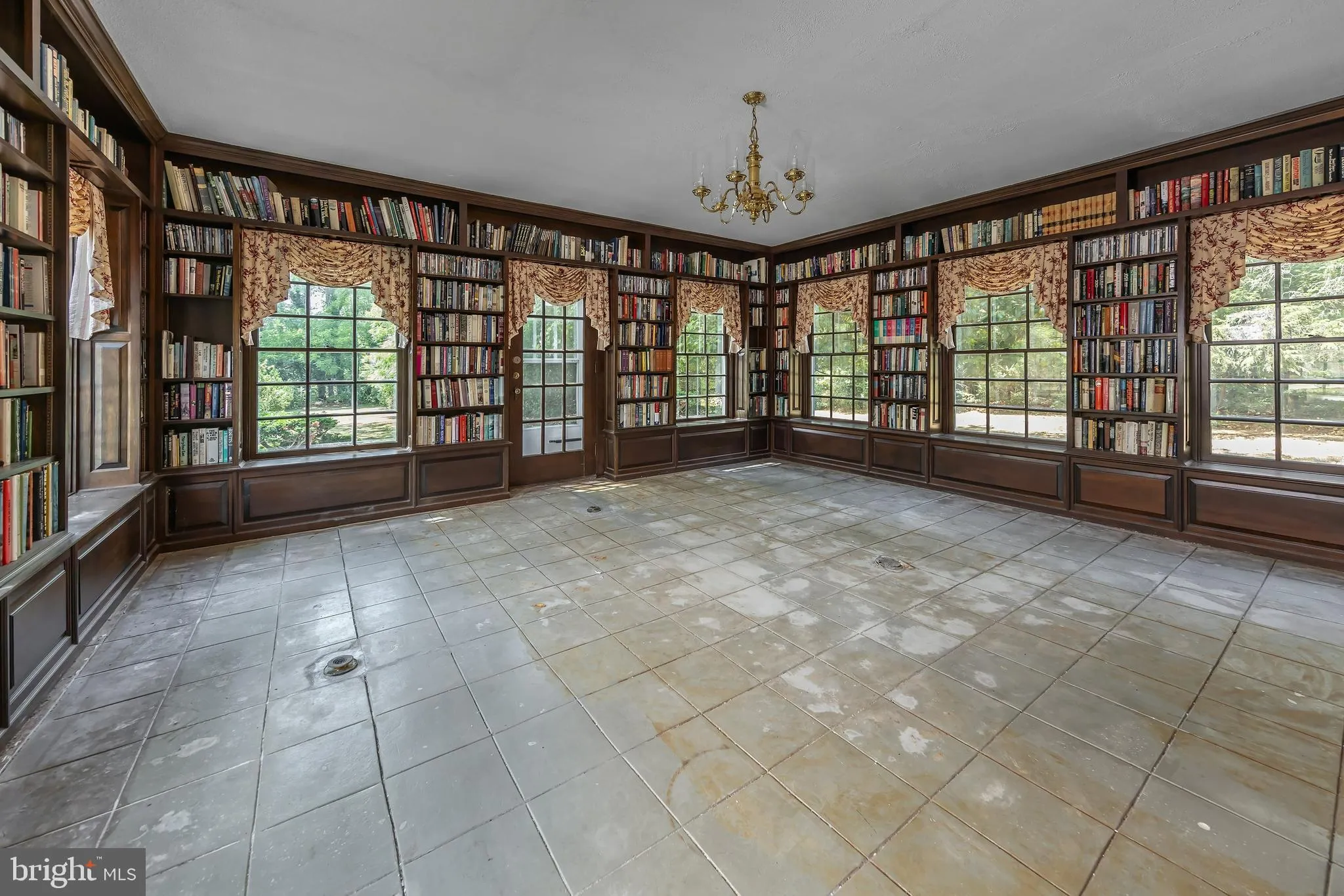 Bridgeton, New Jersey 08302, United States, 4 Bedrooms Bedrooms, ,3 BathroomsBathrooms,Residential,Contingent,53363