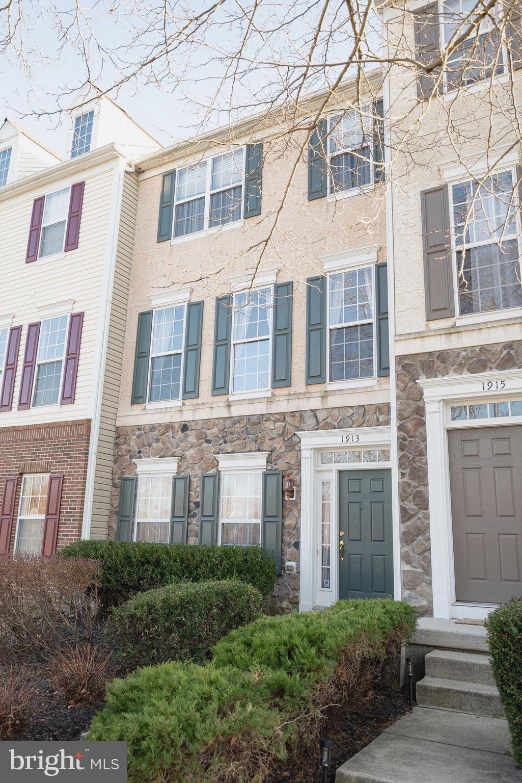WINDSOR RIDGE - Residential
