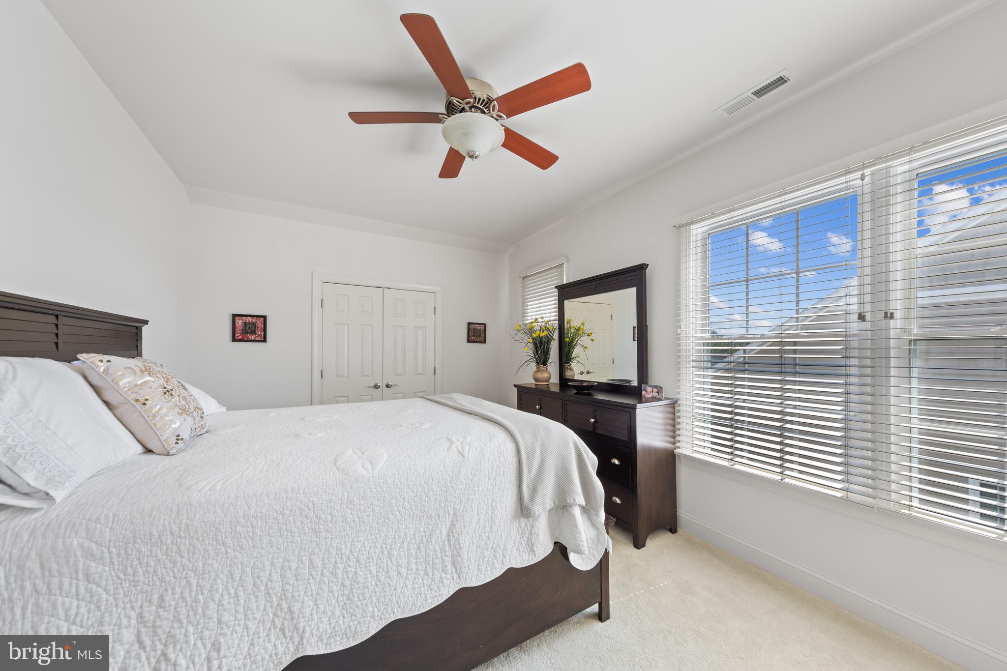 SUMMERS GATE - Residential