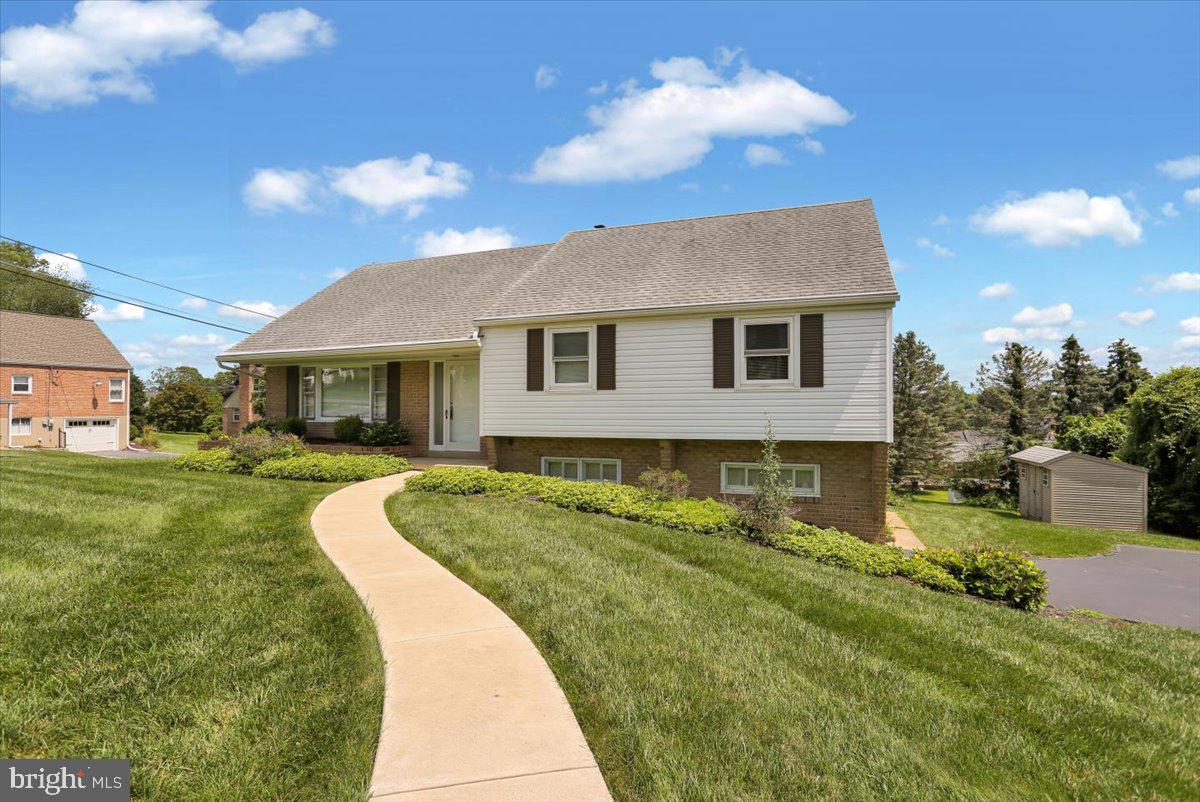 203 W 38TH STREET