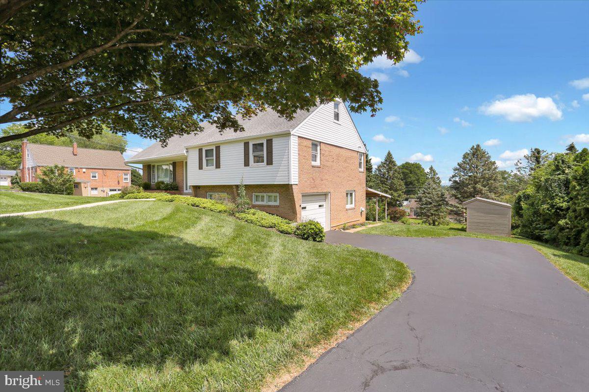 203 W 38TH STREET