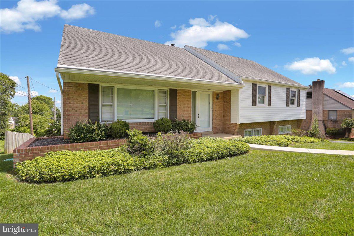 203 W 38TH STREET