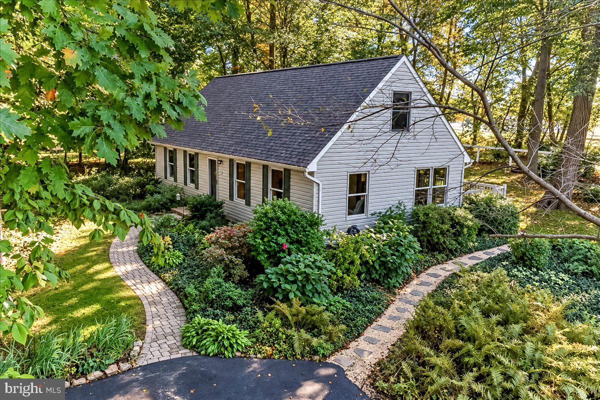 14 WOODVIEW ROAD