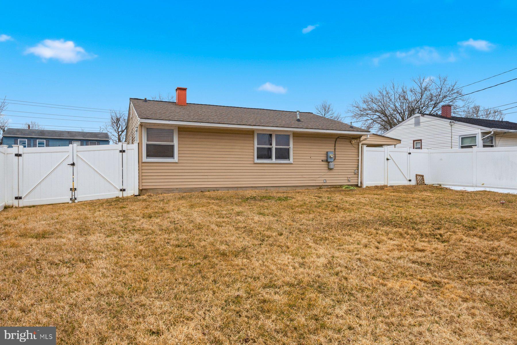 PLEASANTVILLE - Residential