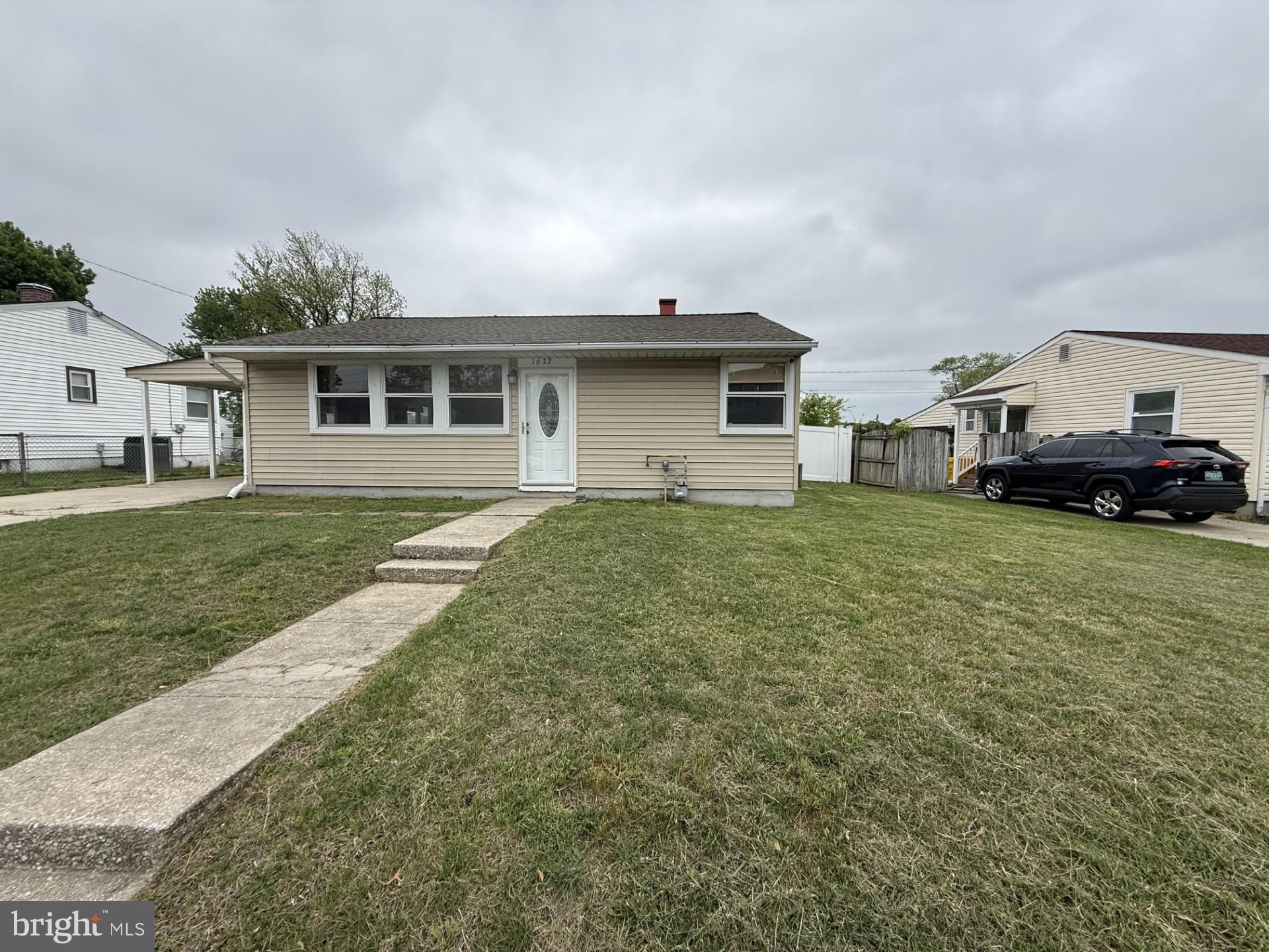 PLEASANTVILLE - Residential