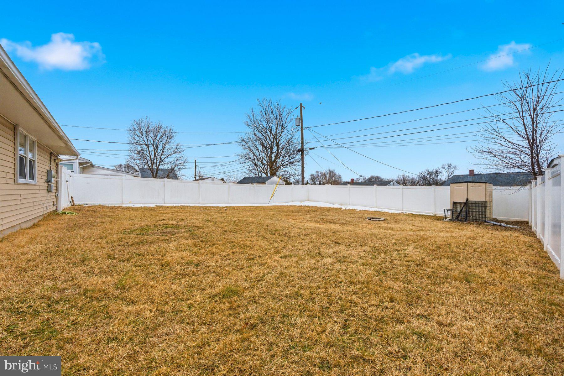 PLEASANTVILLE - Residential