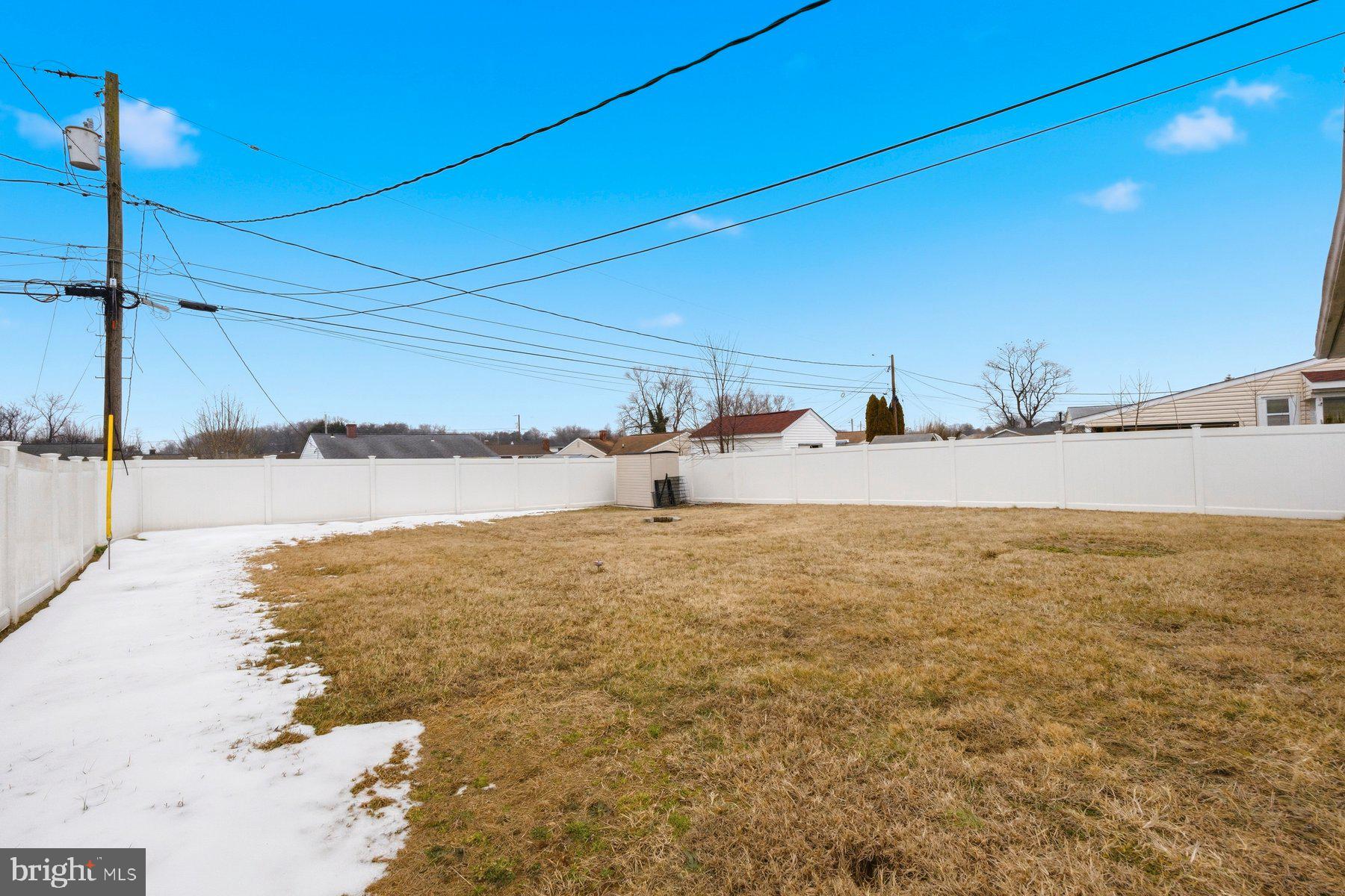 PLEASANTVILLE - Residential