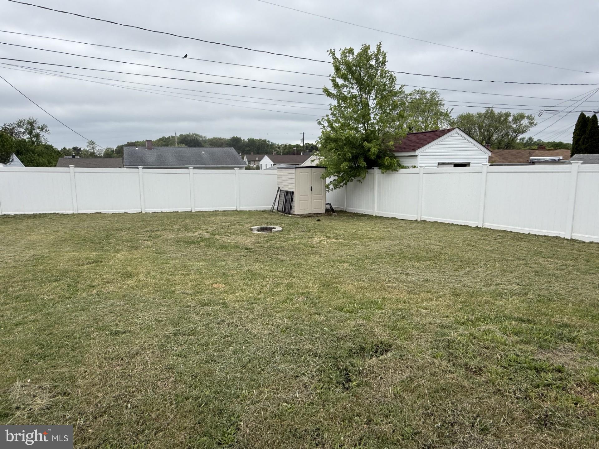 PLEASANTVILLE - Residential