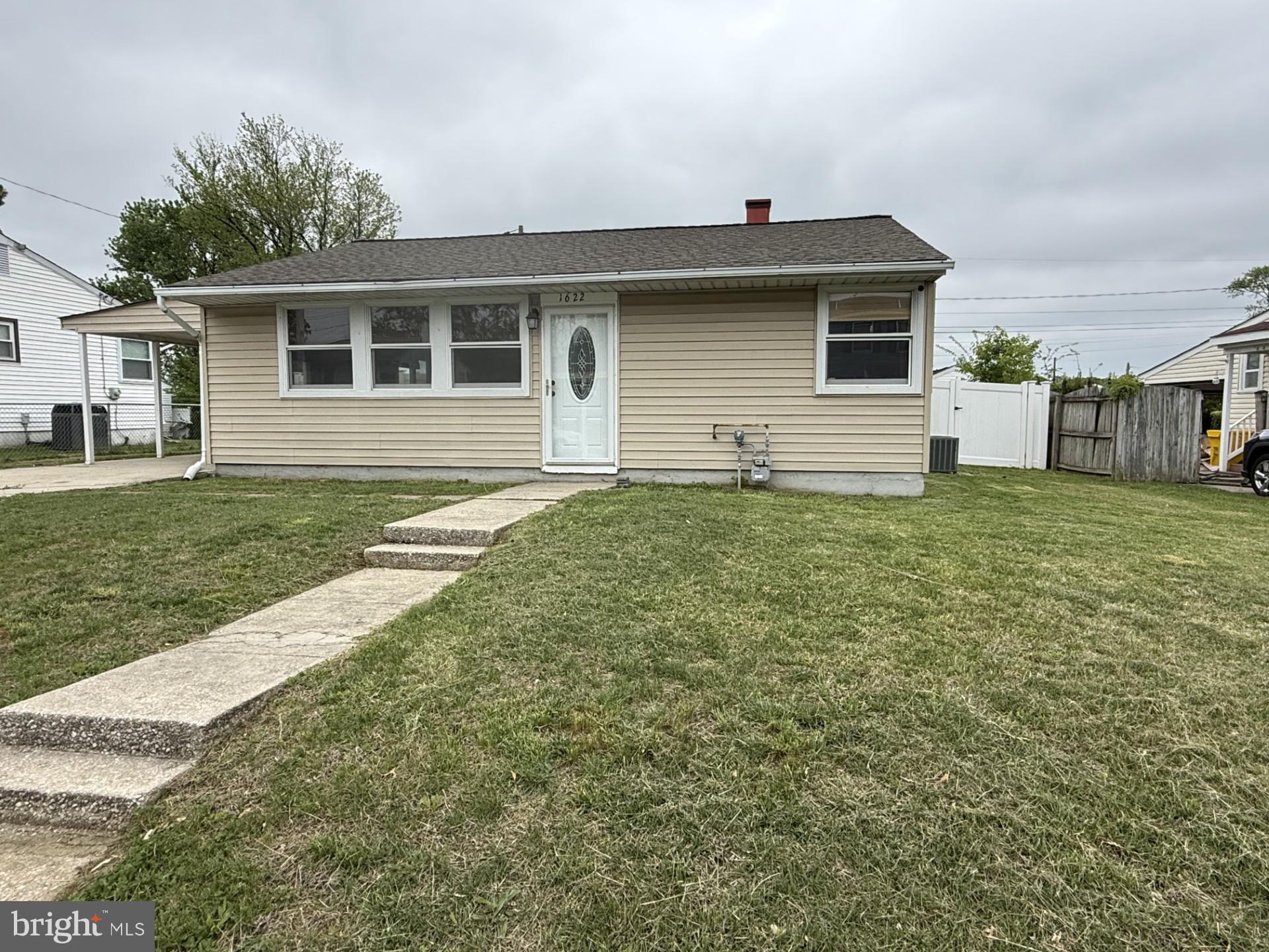 PLEASANTVILLE - Residential