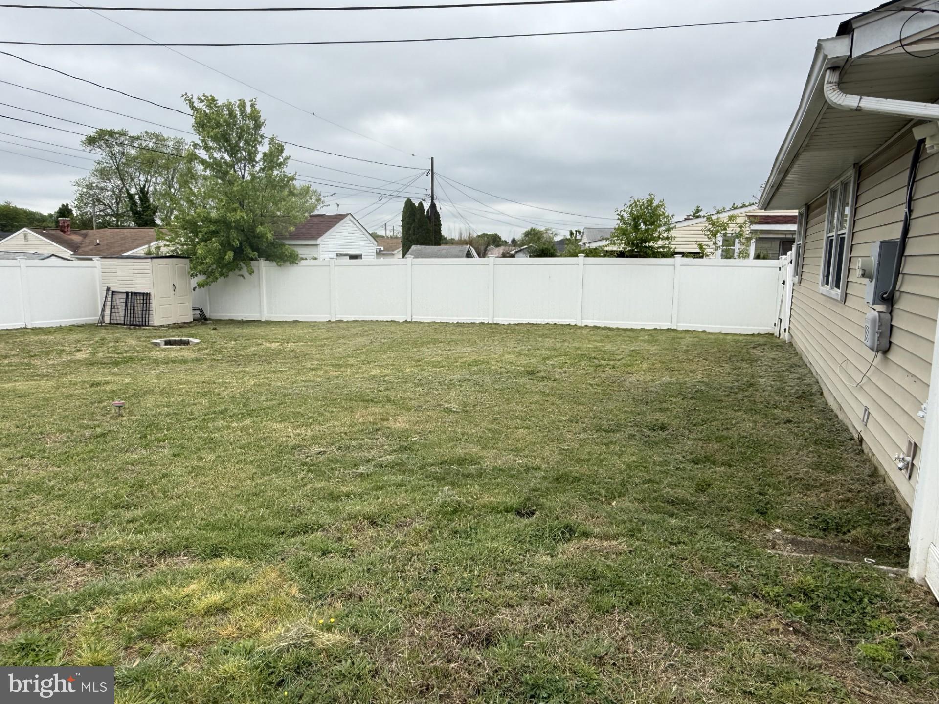 PLEASANTVILLE - Residential