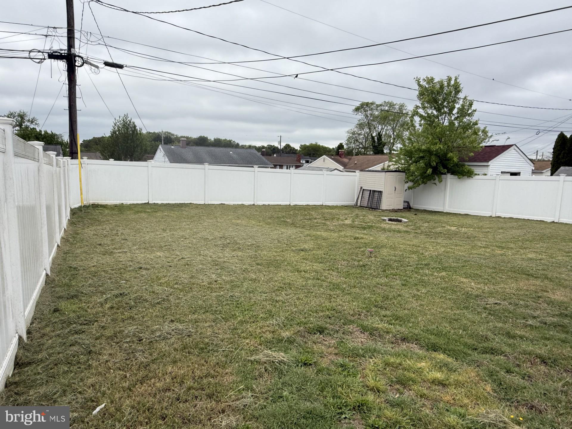 PLEASANTVILLE - Residential