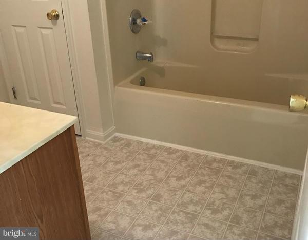 CROWN POINTE NORTH - Residential