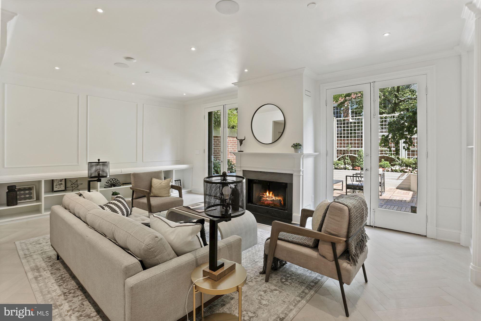 GEORGETOWN - Residential