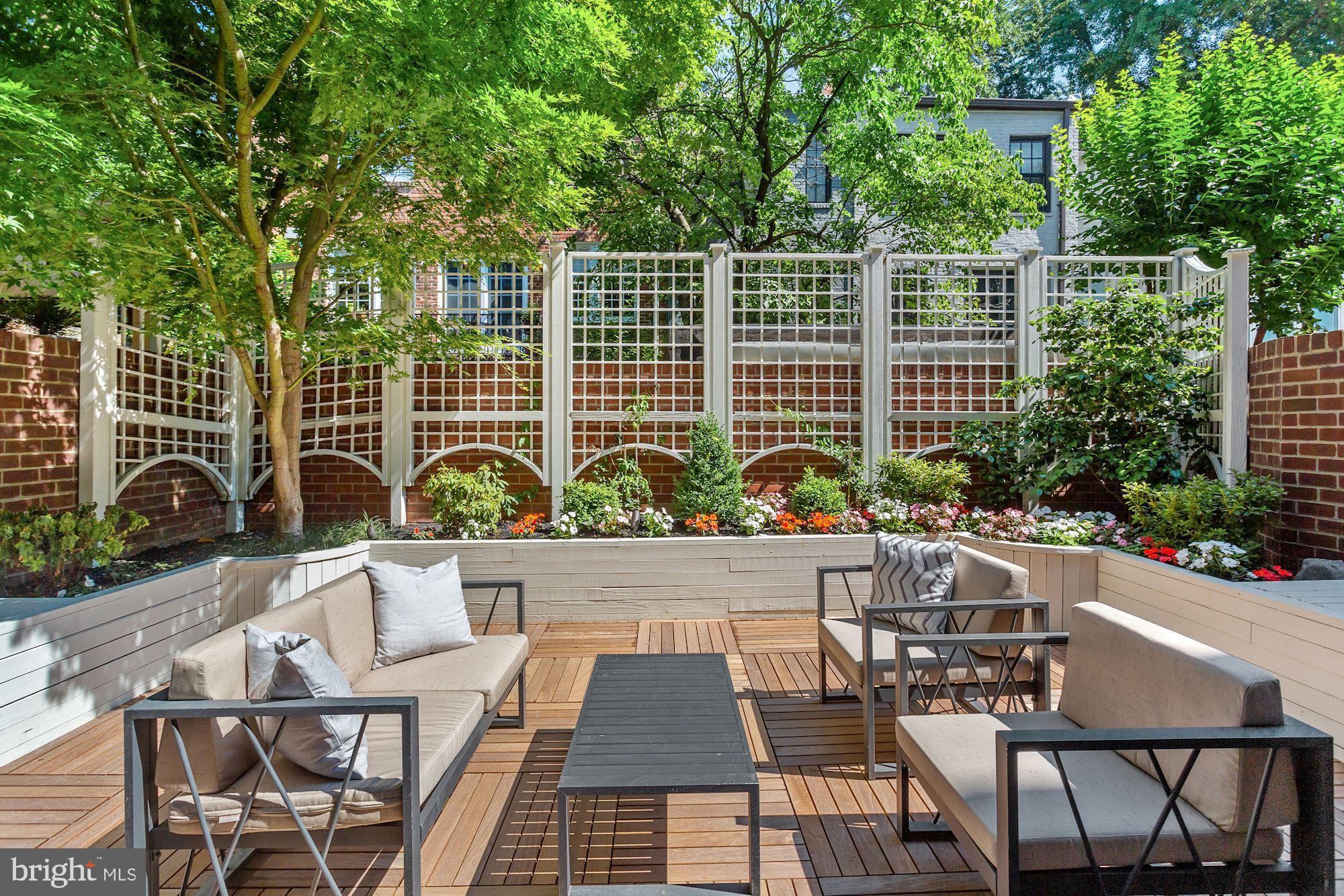 GEORGETOWN - Residential