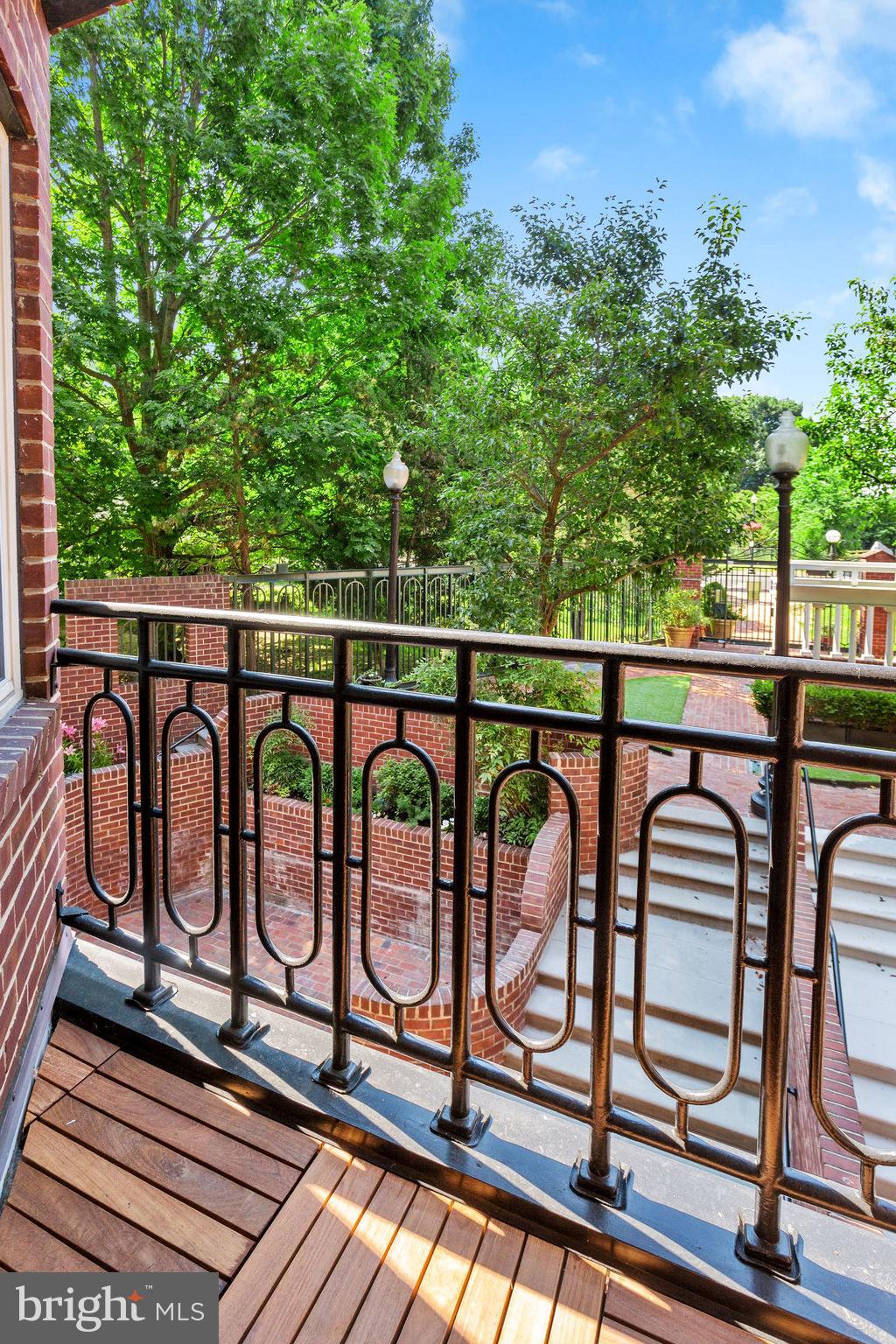 GEORGETOWN - Residential