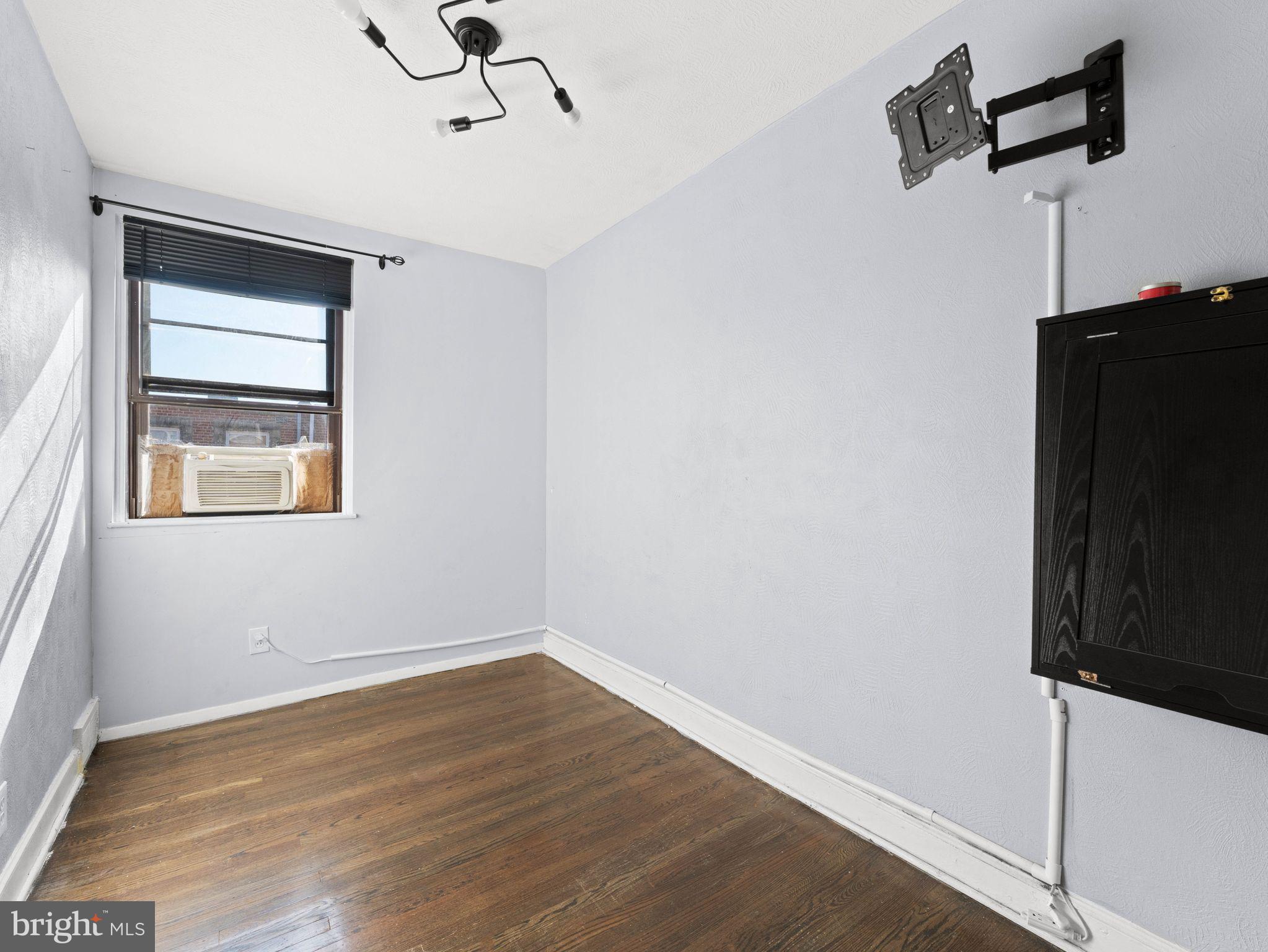 TACONY - Residential